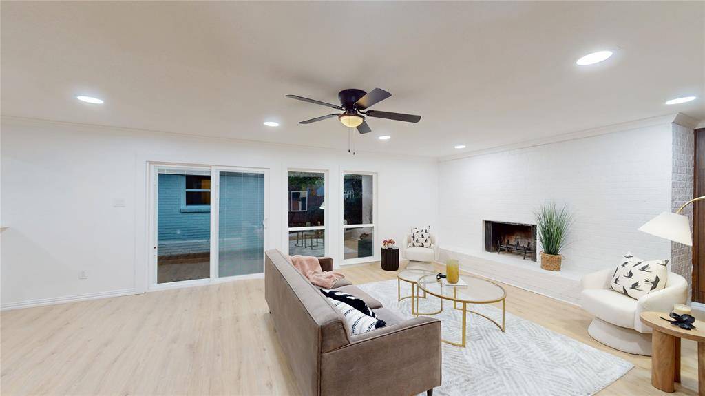 Hurst, TX 76053,409 Vicki Place