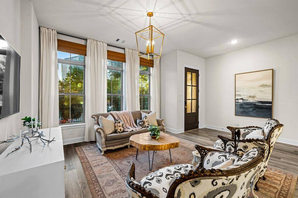 Dallas, TX 75209,5325 Autumnbrook Court