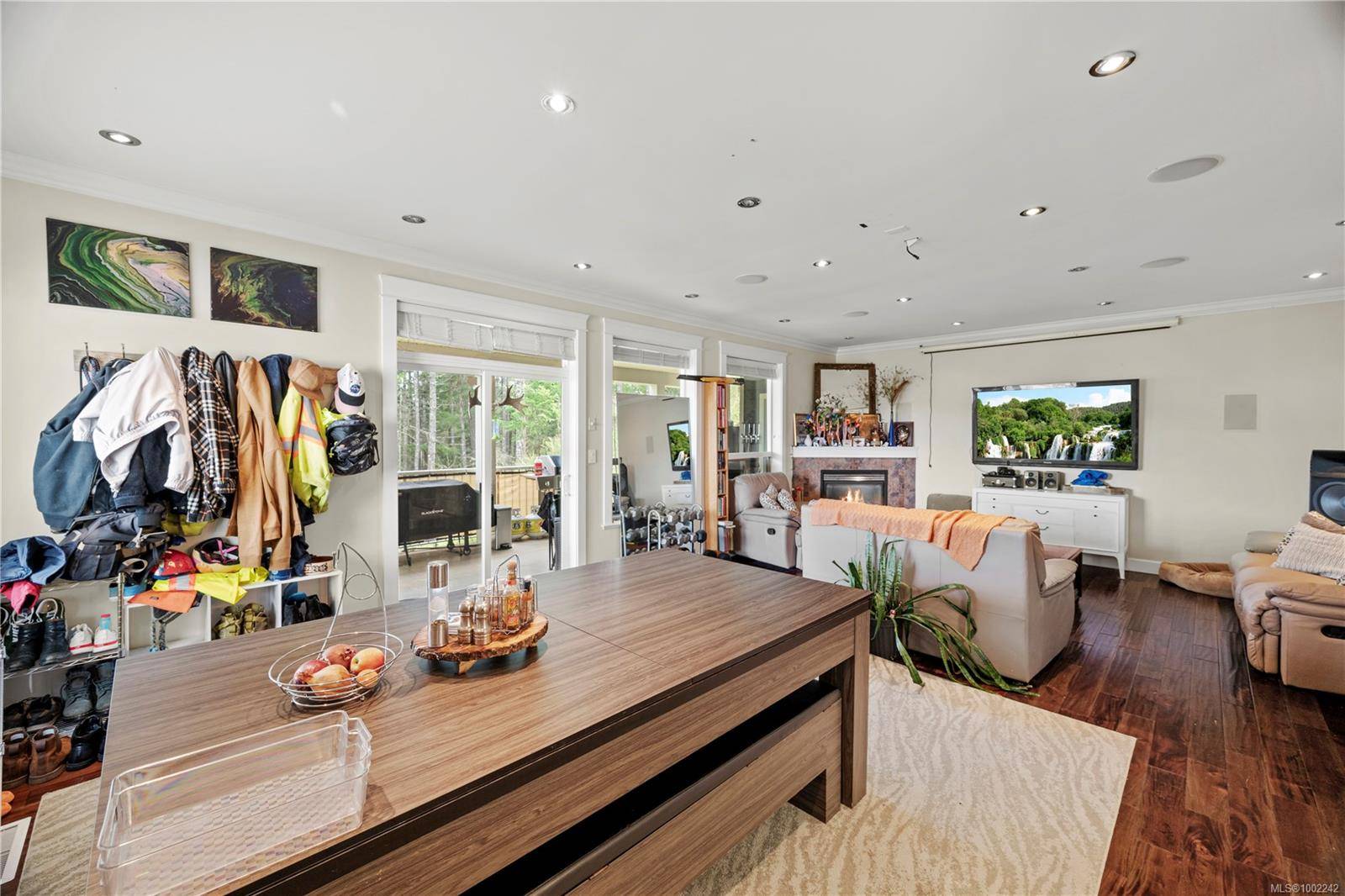 Langford, BC V9C 4M8,3747 Ridge Pond Dr