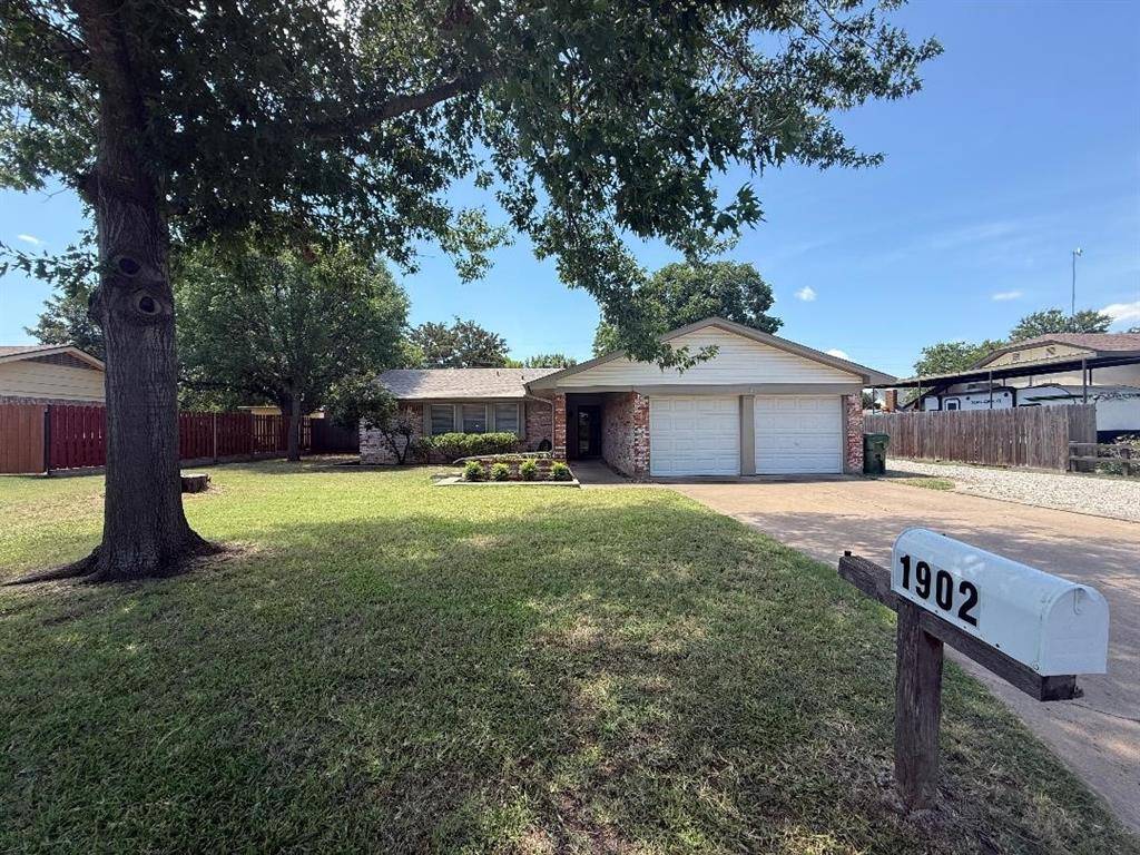 Mineral Wells, TX 76067,1902 SE 9th Street