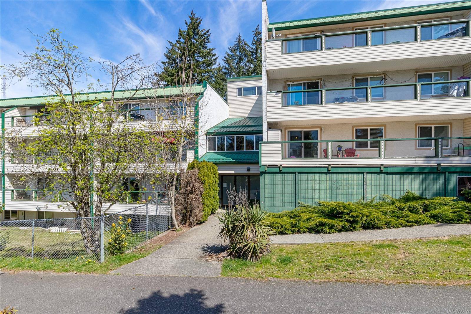 Nanaimo, BC V9T 4B5,3108 Barons Rd #510