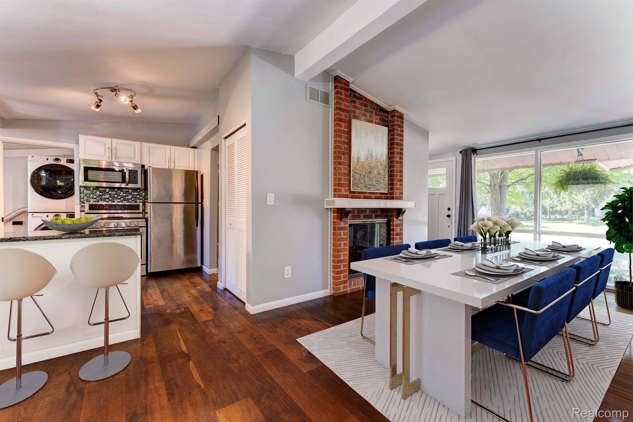 Wolverine Lake, MI 48390,2068 GLENCOVE RD