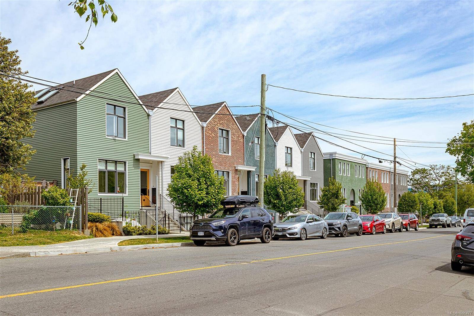 Victoria, BC V9A 7N6,230 Wilson St #13