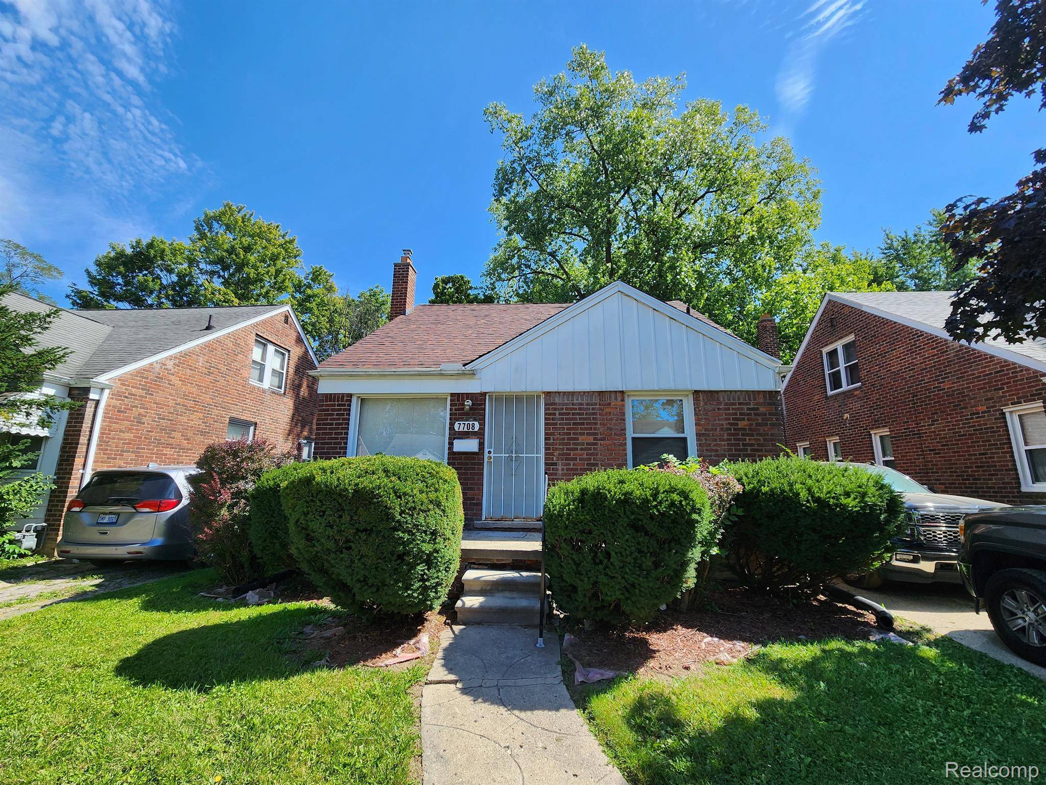 Redford, MI 48239,7708 DOLPHIN