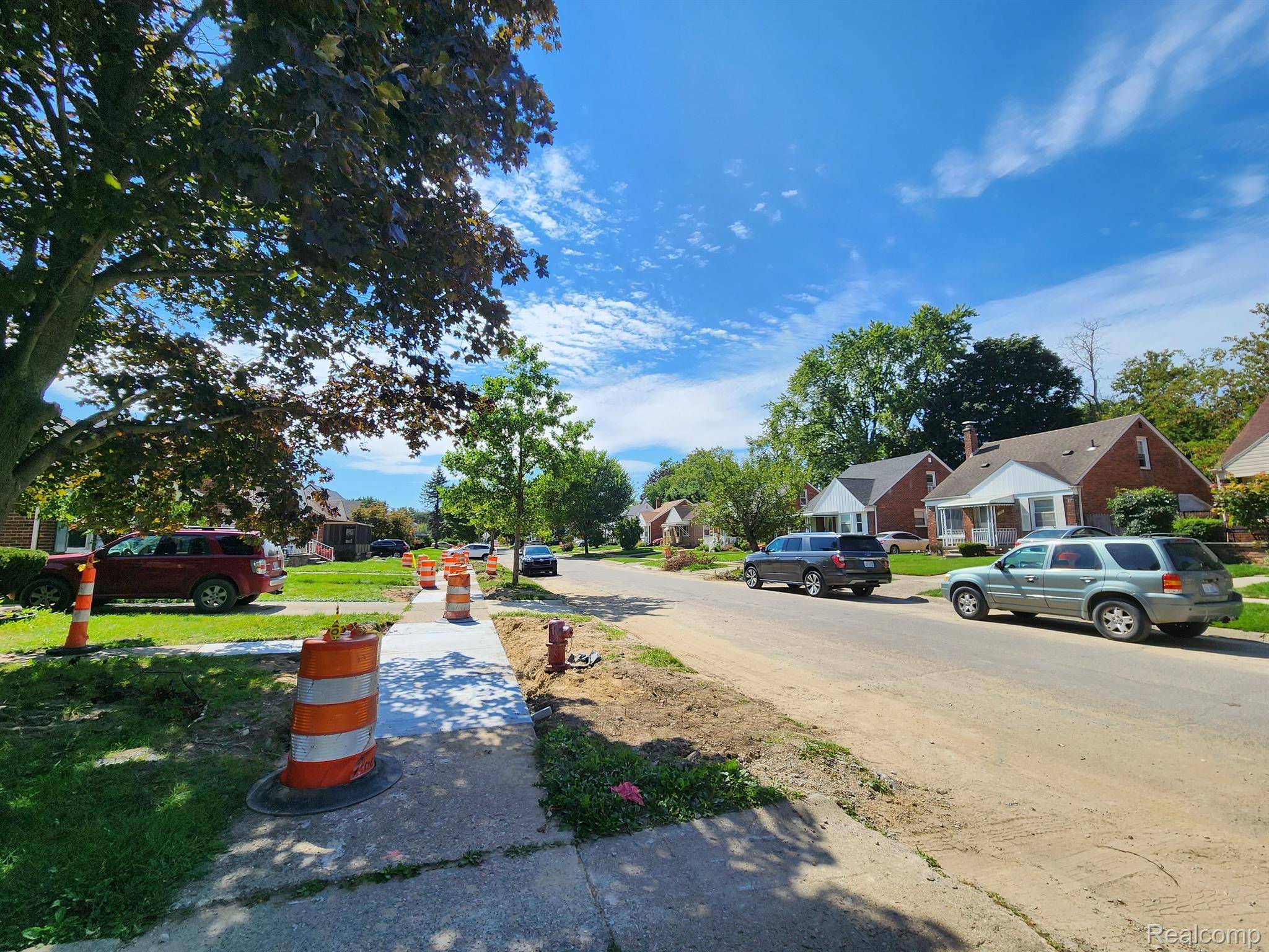 Redford, MI 48239,7708 DOLPHIN