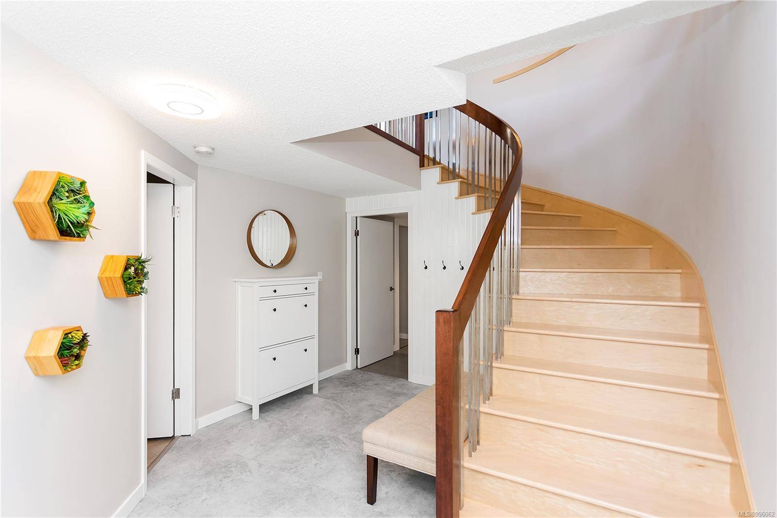 Nanaimo, BC V9T 4M1,431 Walton Heath Pl