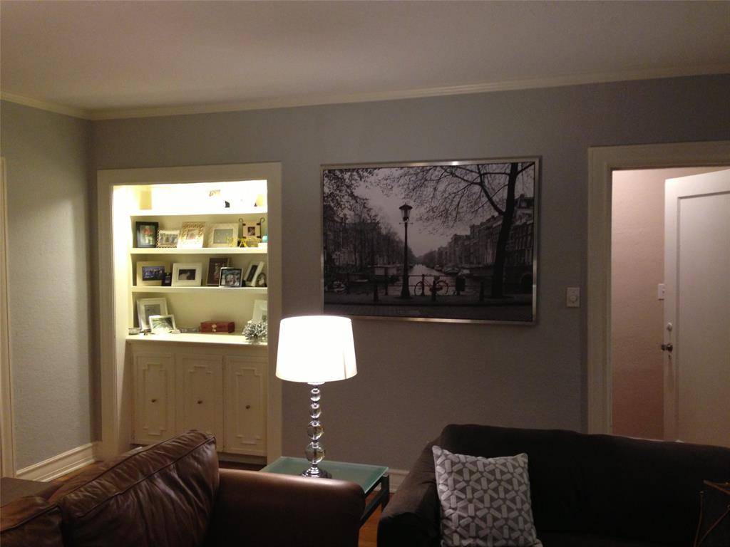 Dallas, TX 75206,5900 Velasco Avenue