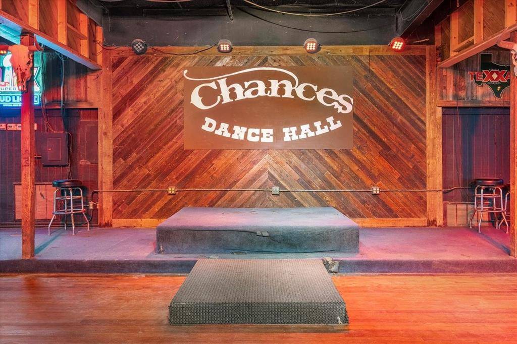 Cleburne, TX 76033,3121 N Main Street