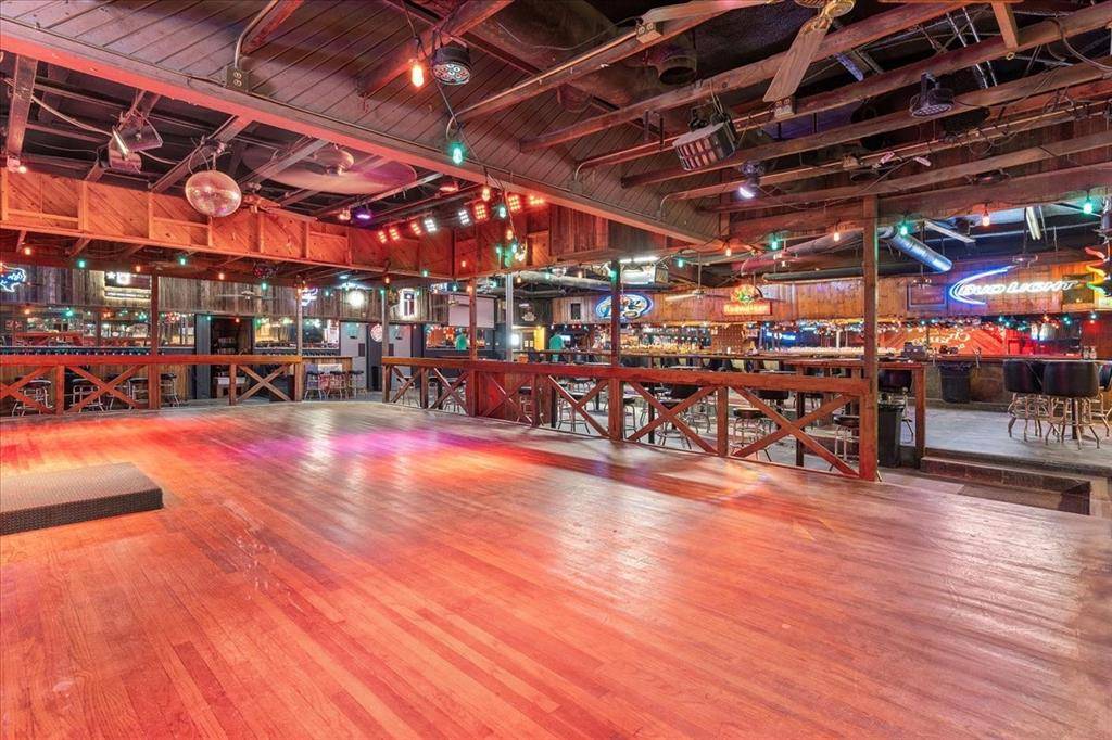 Cleburne, TX 76033,3121 N Main Street