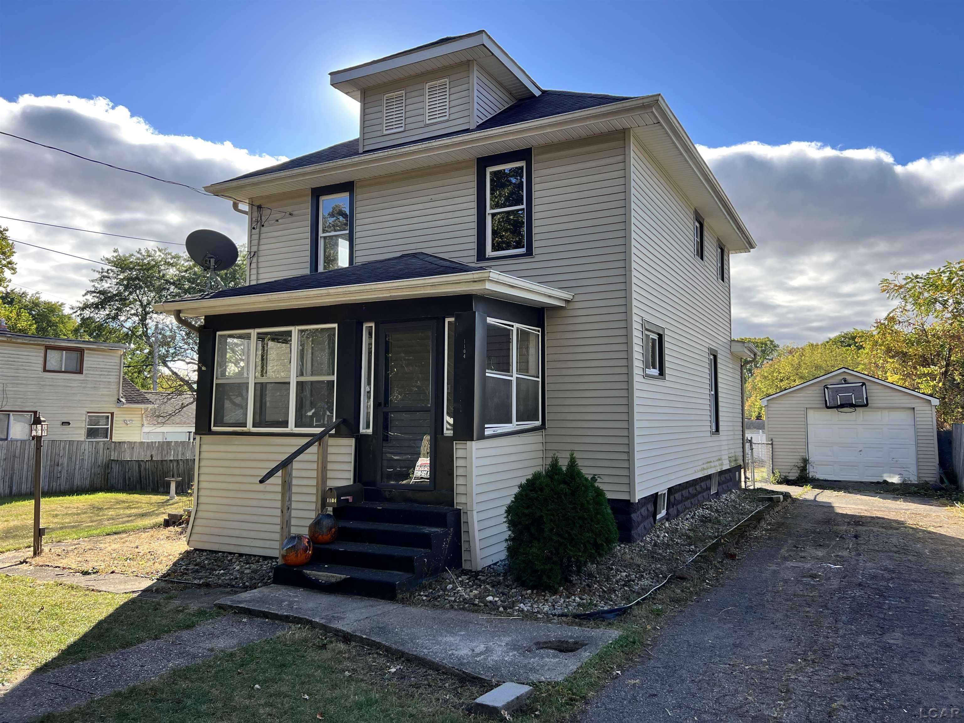 Jackson, MI 49202,1104 N Waterloo ST