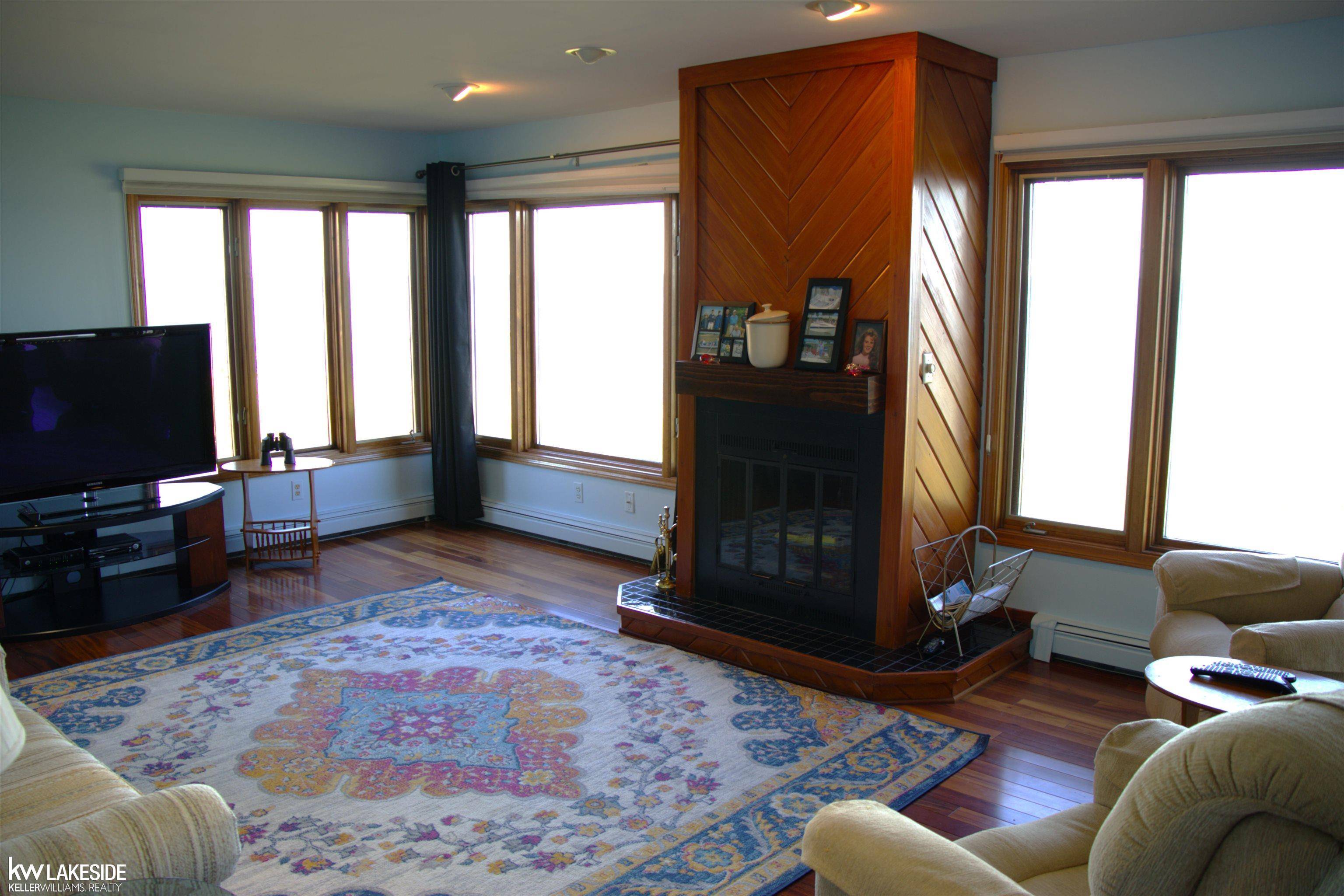 Lakeport, MI 48059,7226 2nd ST