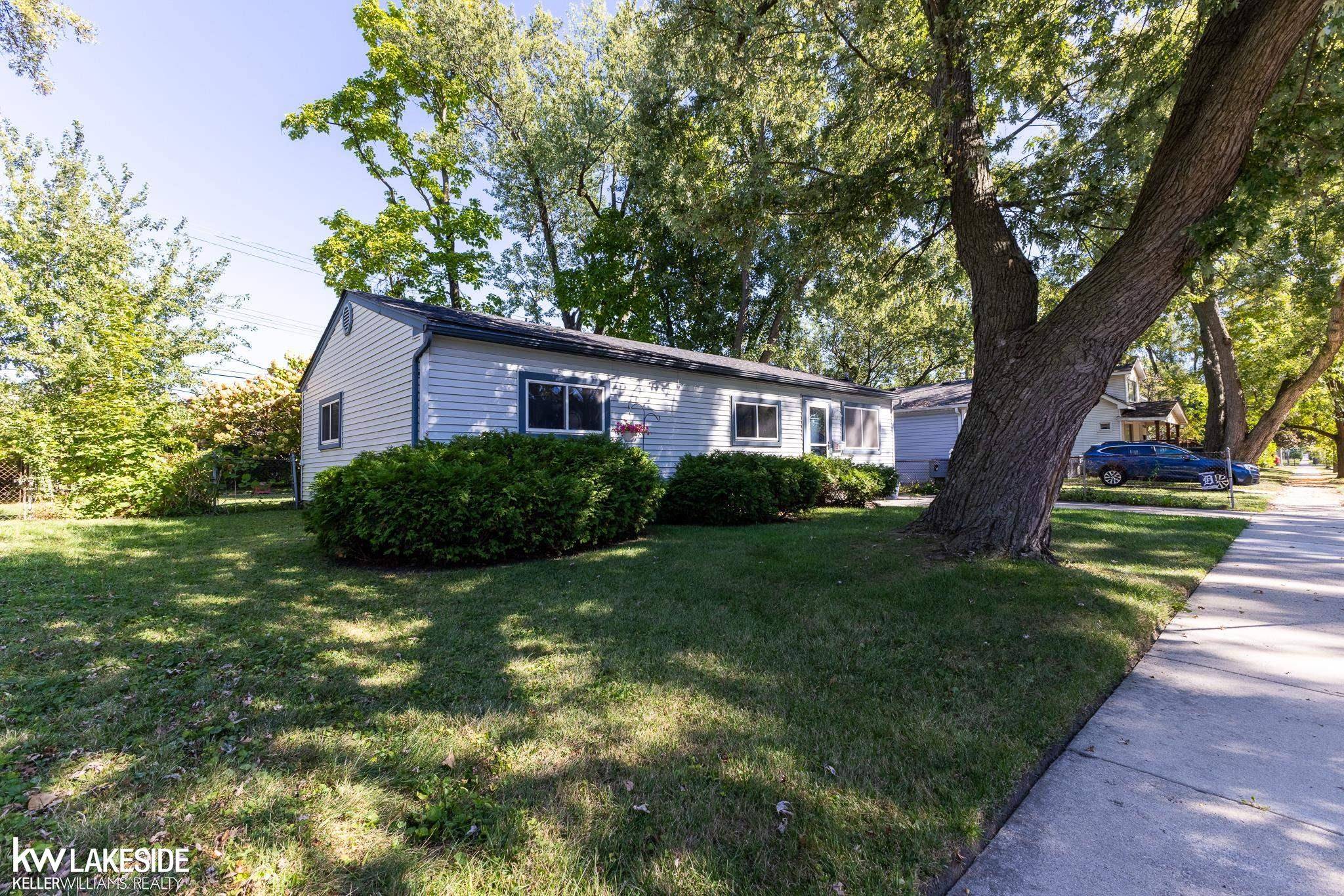 Ferndale, MI 48220,1909 E Troy ST