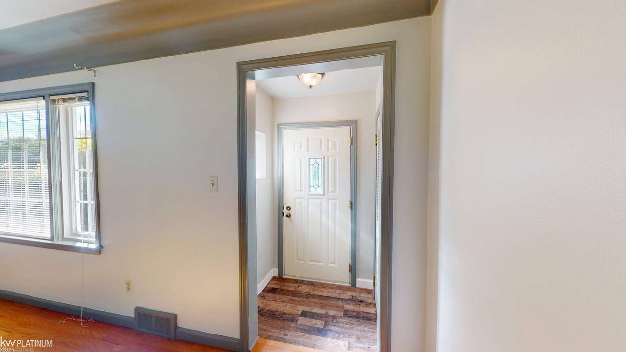 Roseville, MI 48066,28436 Victor ST