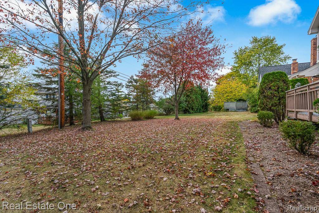 Rochester Hills, MI 48309,2793 Steamboat Springs DR