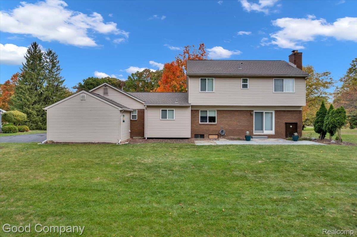 Brighton, MI 48114,10836 Cartier DR