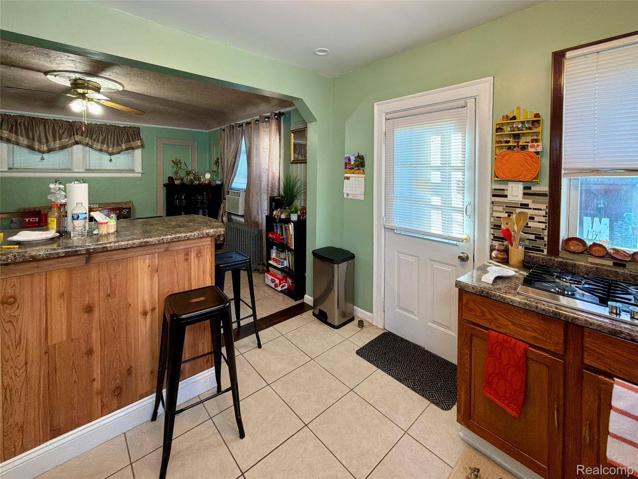 Ecorse, MI 48229,4368 6th ST