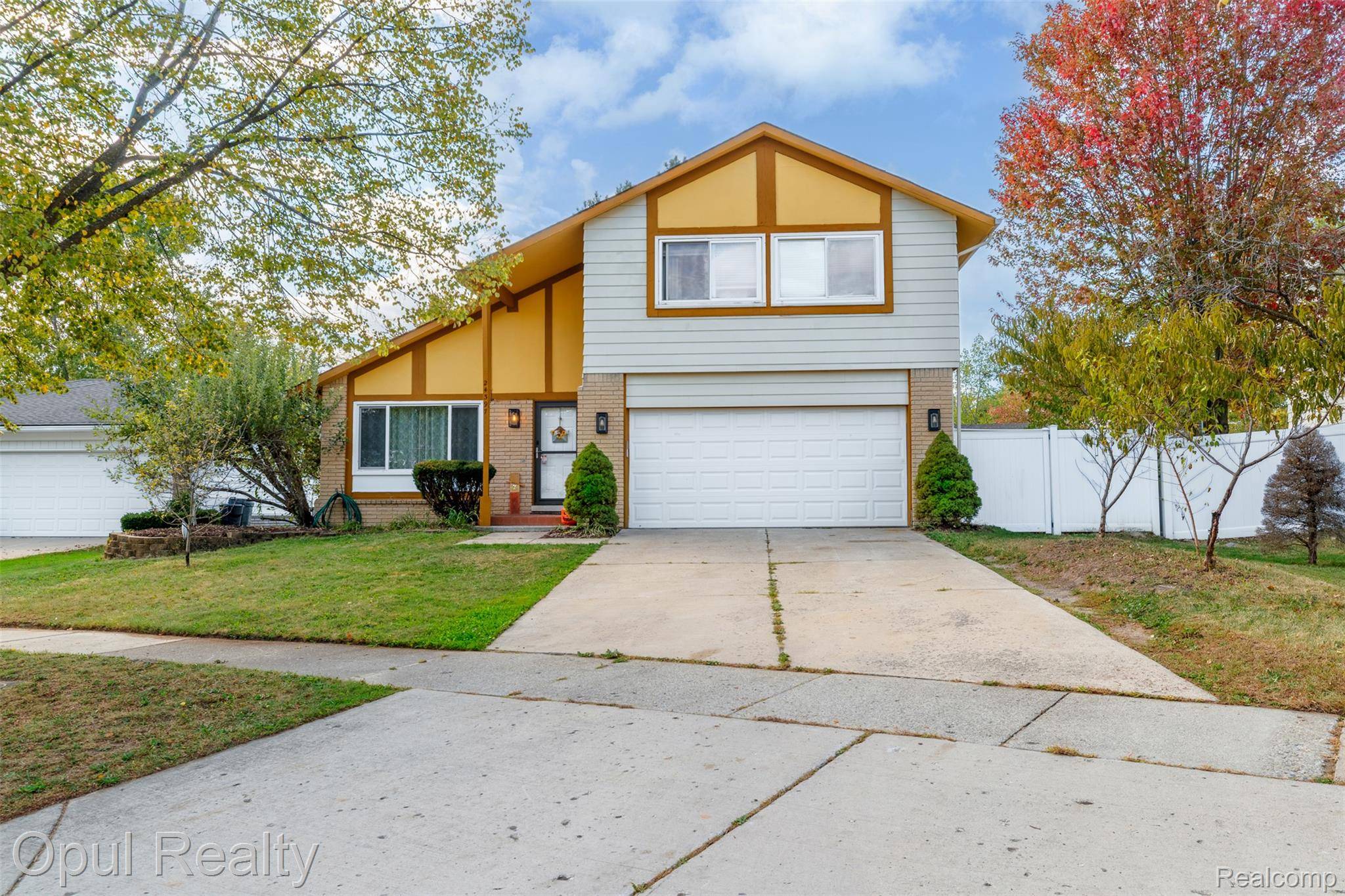 Novi, MI 48375,24397 Kings Pointe