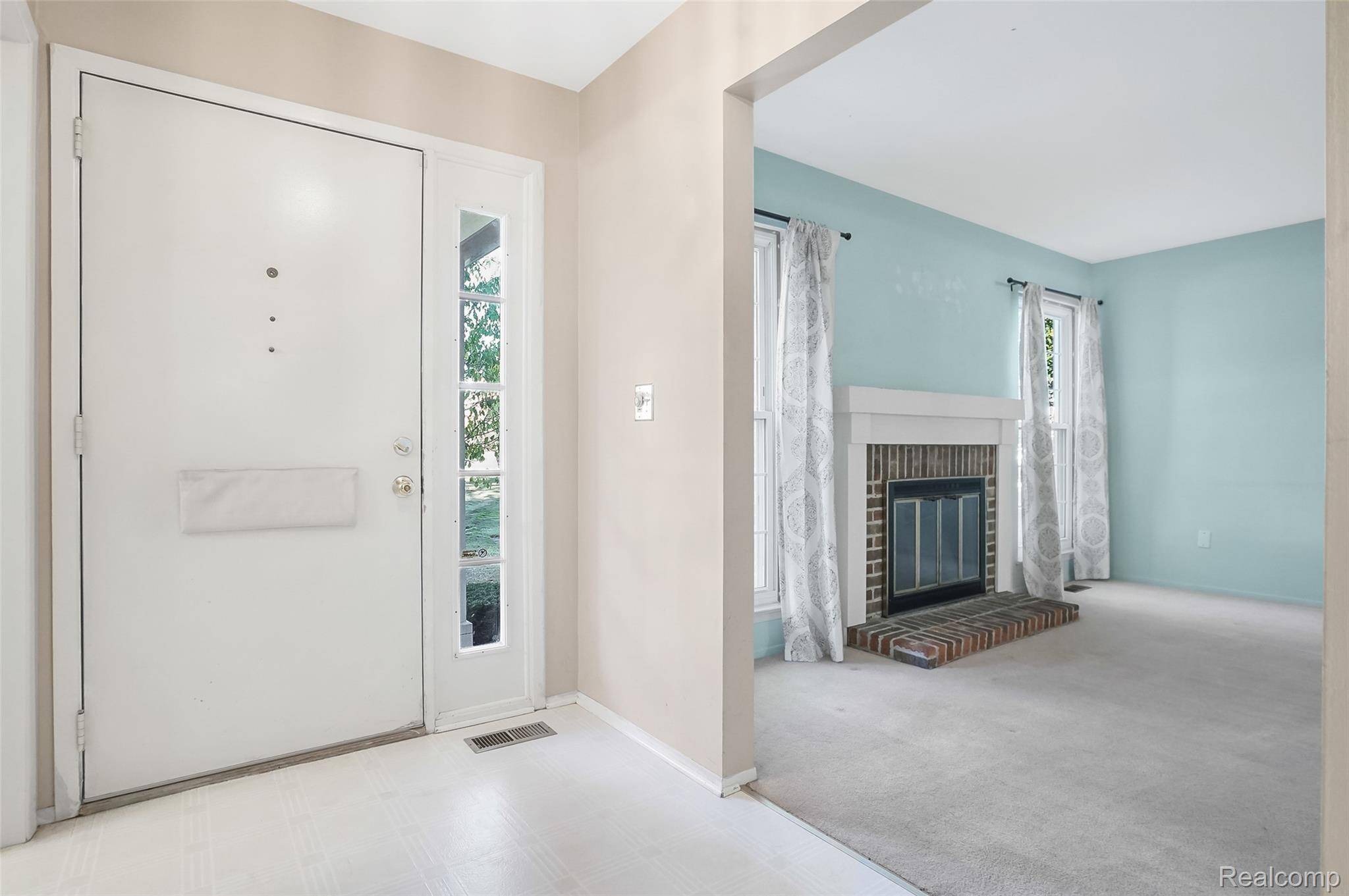 Novi, MI 48167,42142 Gladwin ST