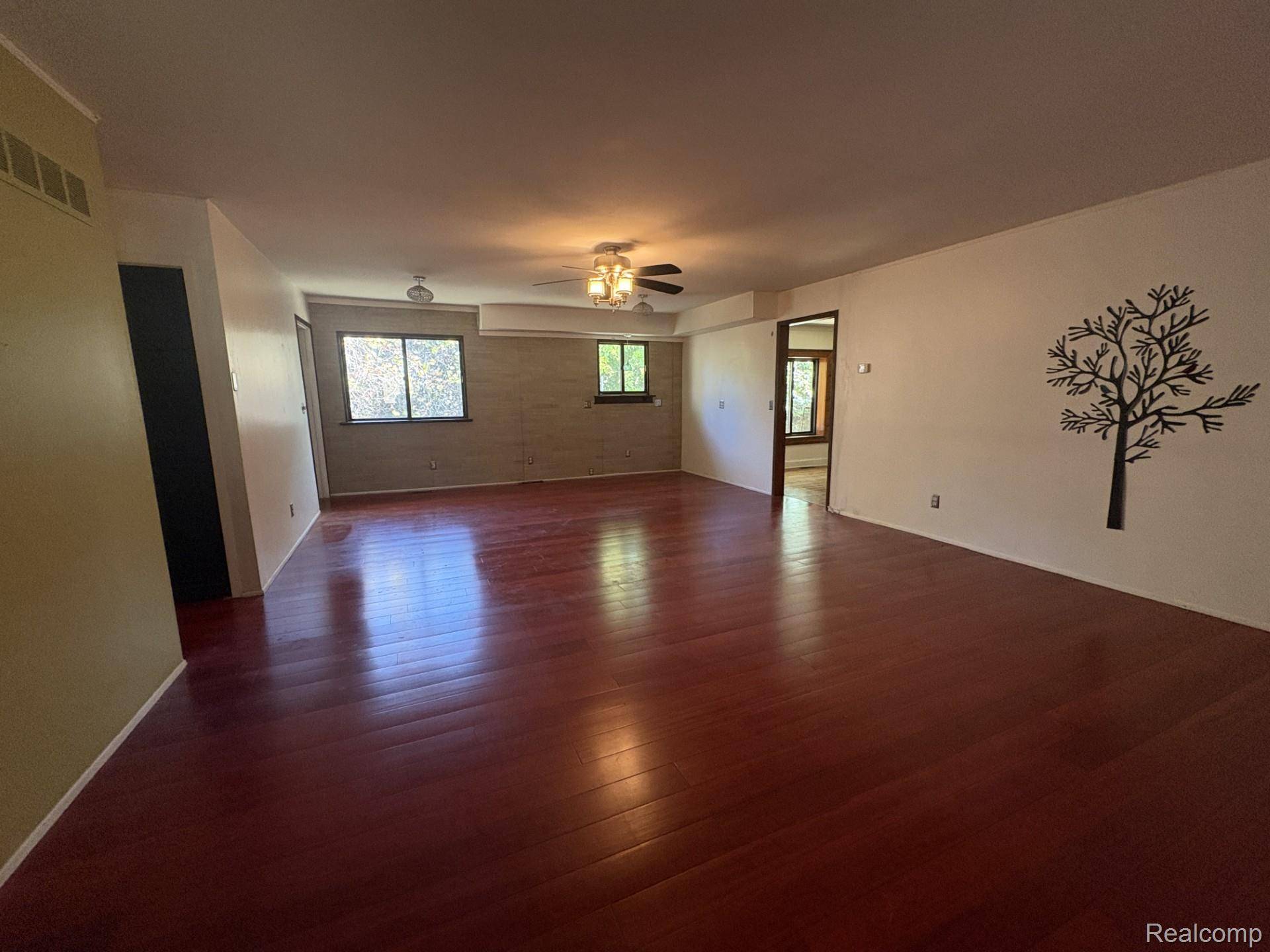 Rochester Hills, MI 48309,2871 Harvey ST