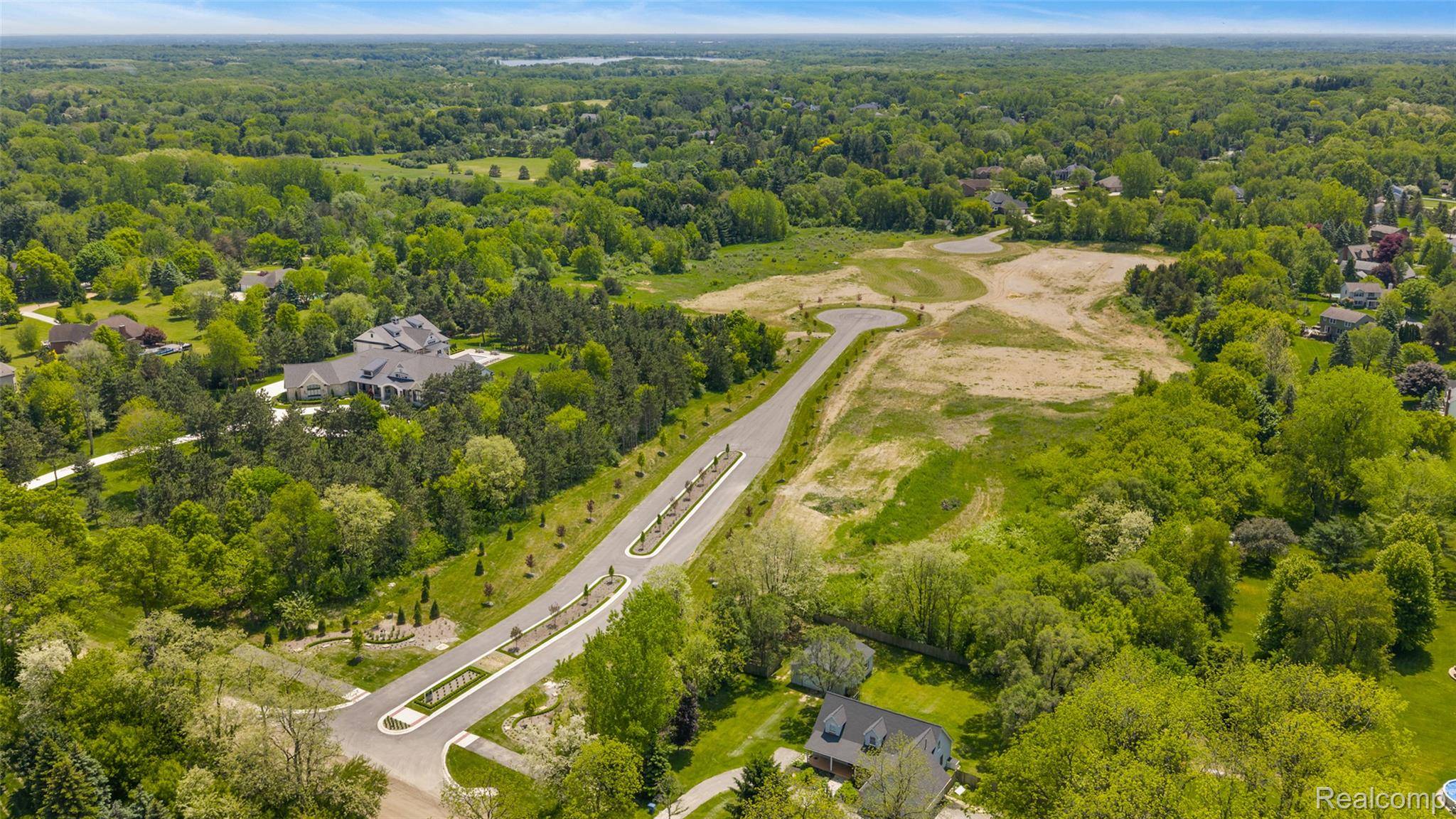 Oakland, MI 48306,3214 Pompilio DR