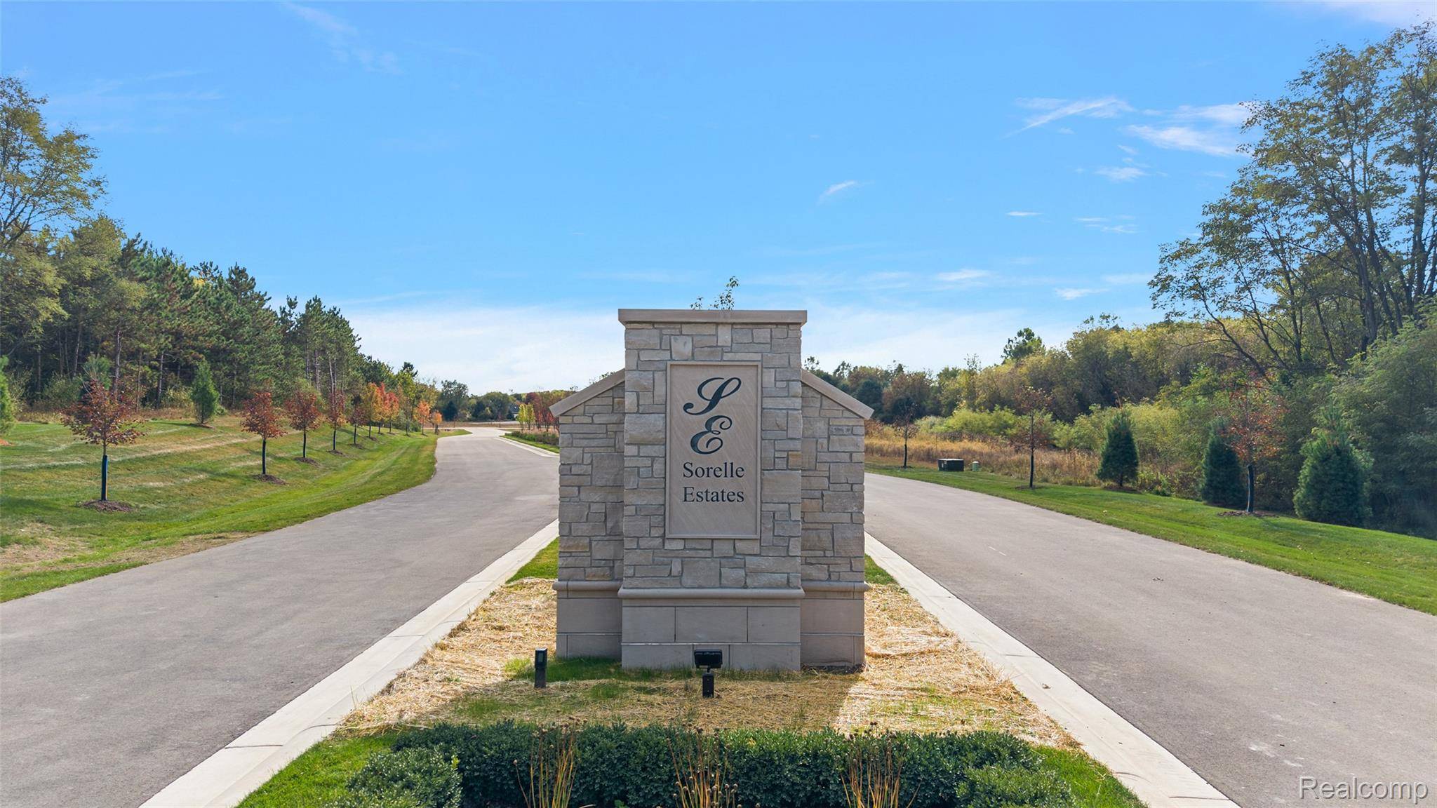 Oakland, MI 48306,3146 Pompilio DR