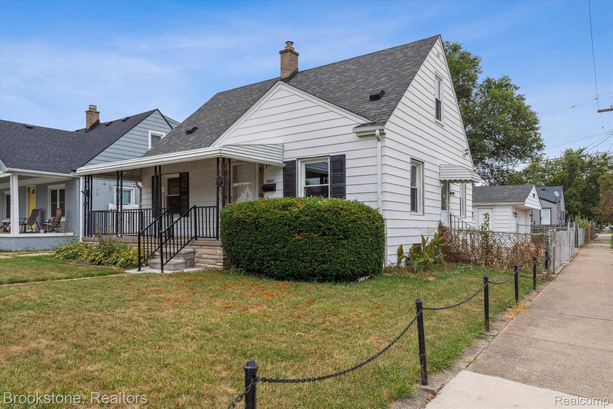 Southgate, MI 48195,13847 Helen ST