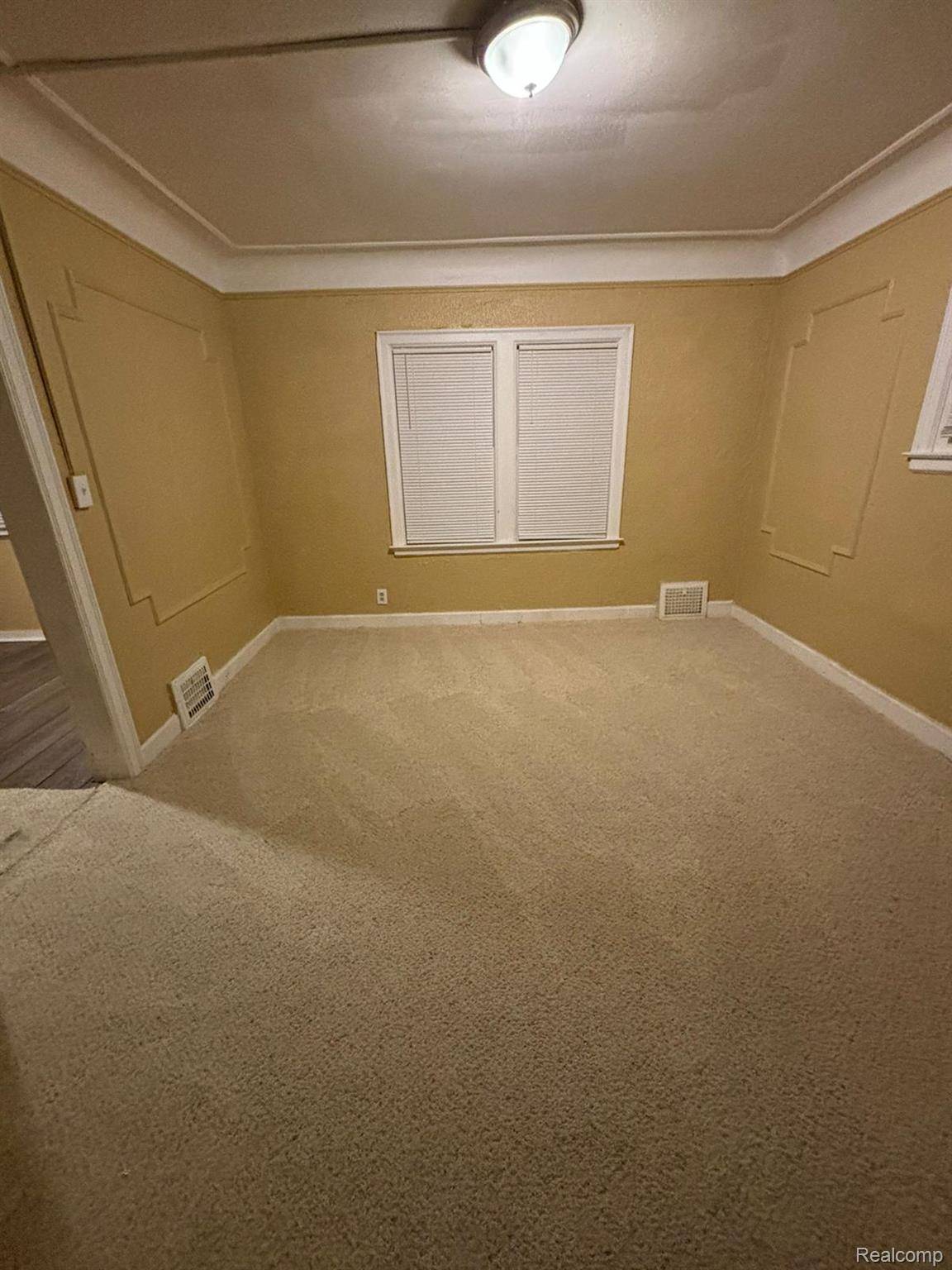 Detroit, MI 48227,14869 Freeland ST