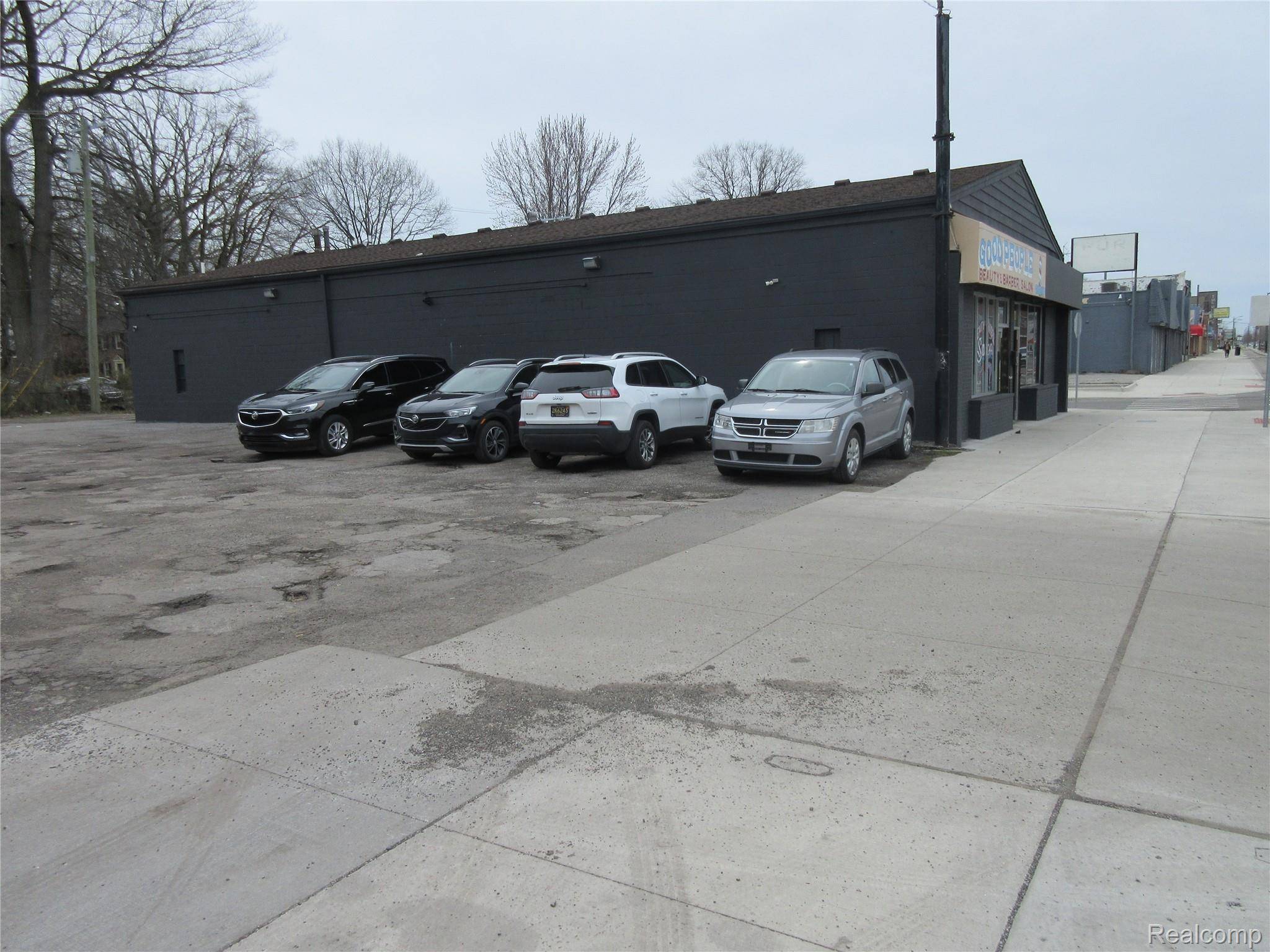 Detroit, MI 48224,16800 E WARREN AVE