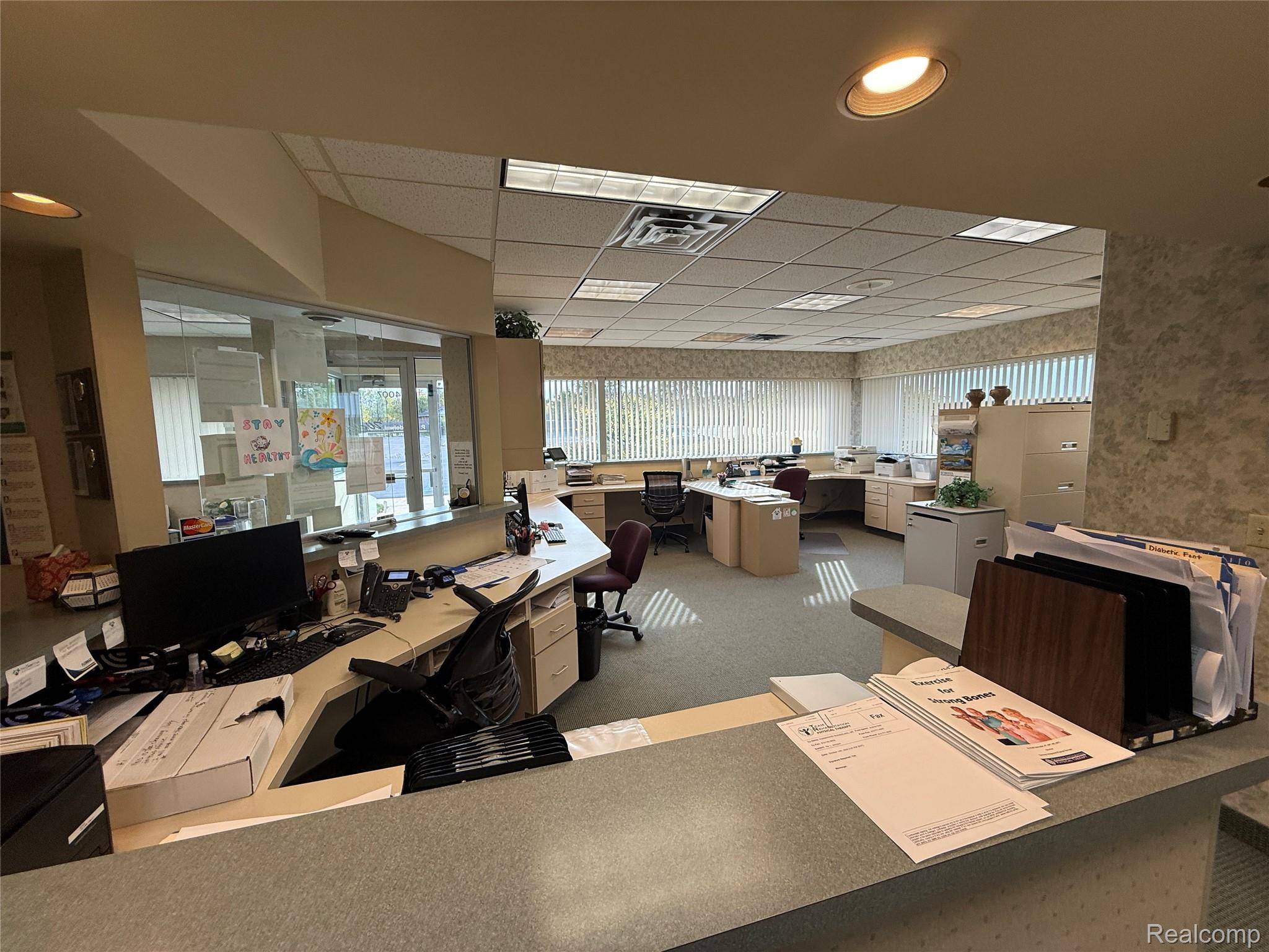 4007 W Court ST #Suite # 3, Flint, MI 48532