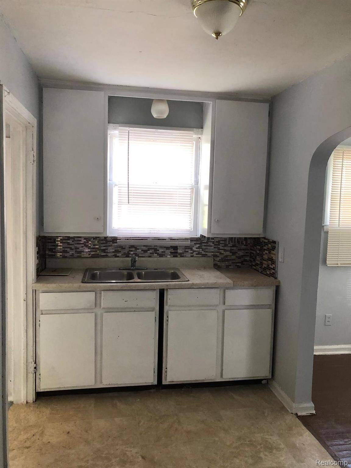 Detroit, MI 48224,11635 Beaconsfield ST