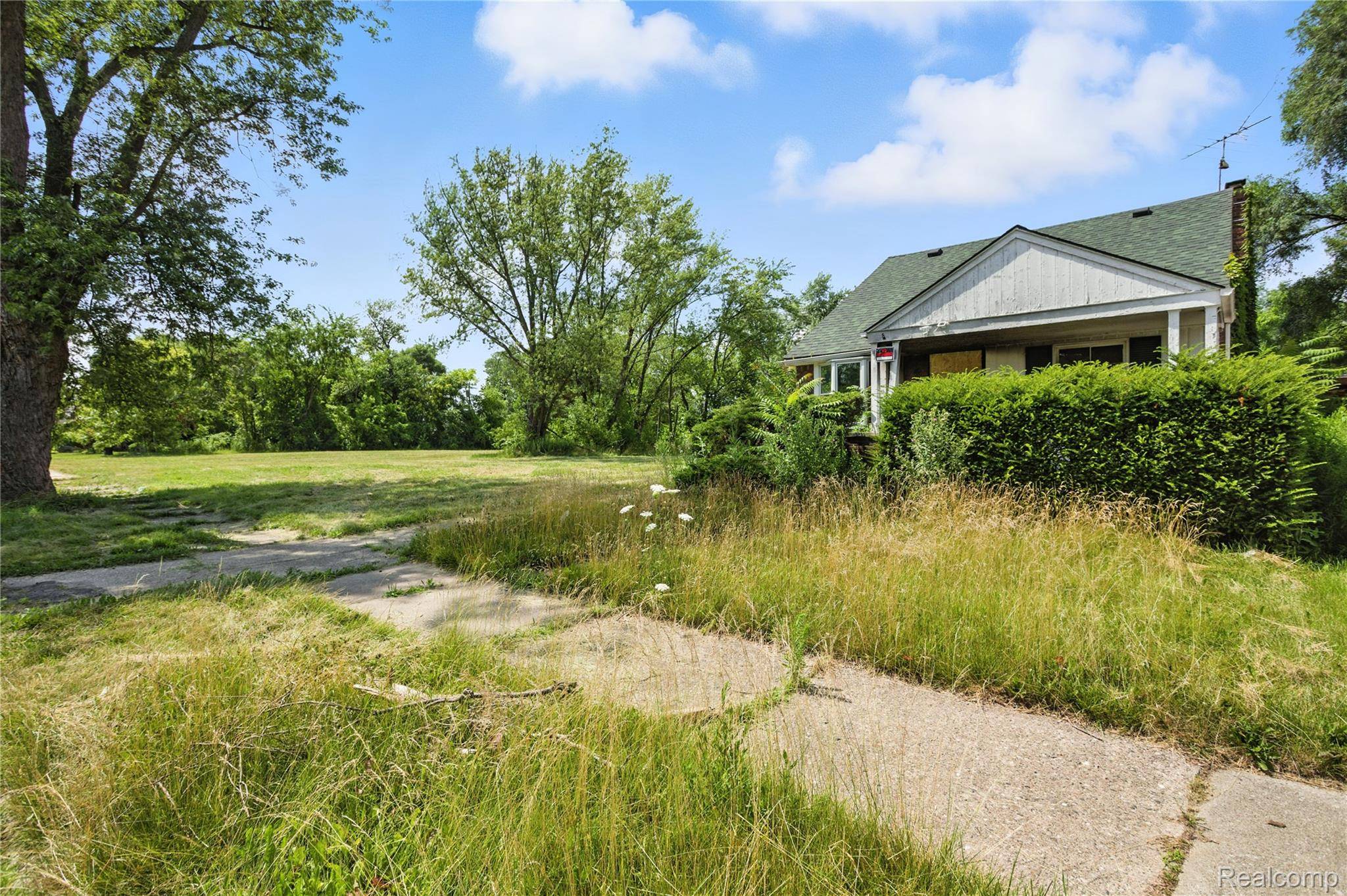 Detroit, MI 48213,13065 Elmdale ST