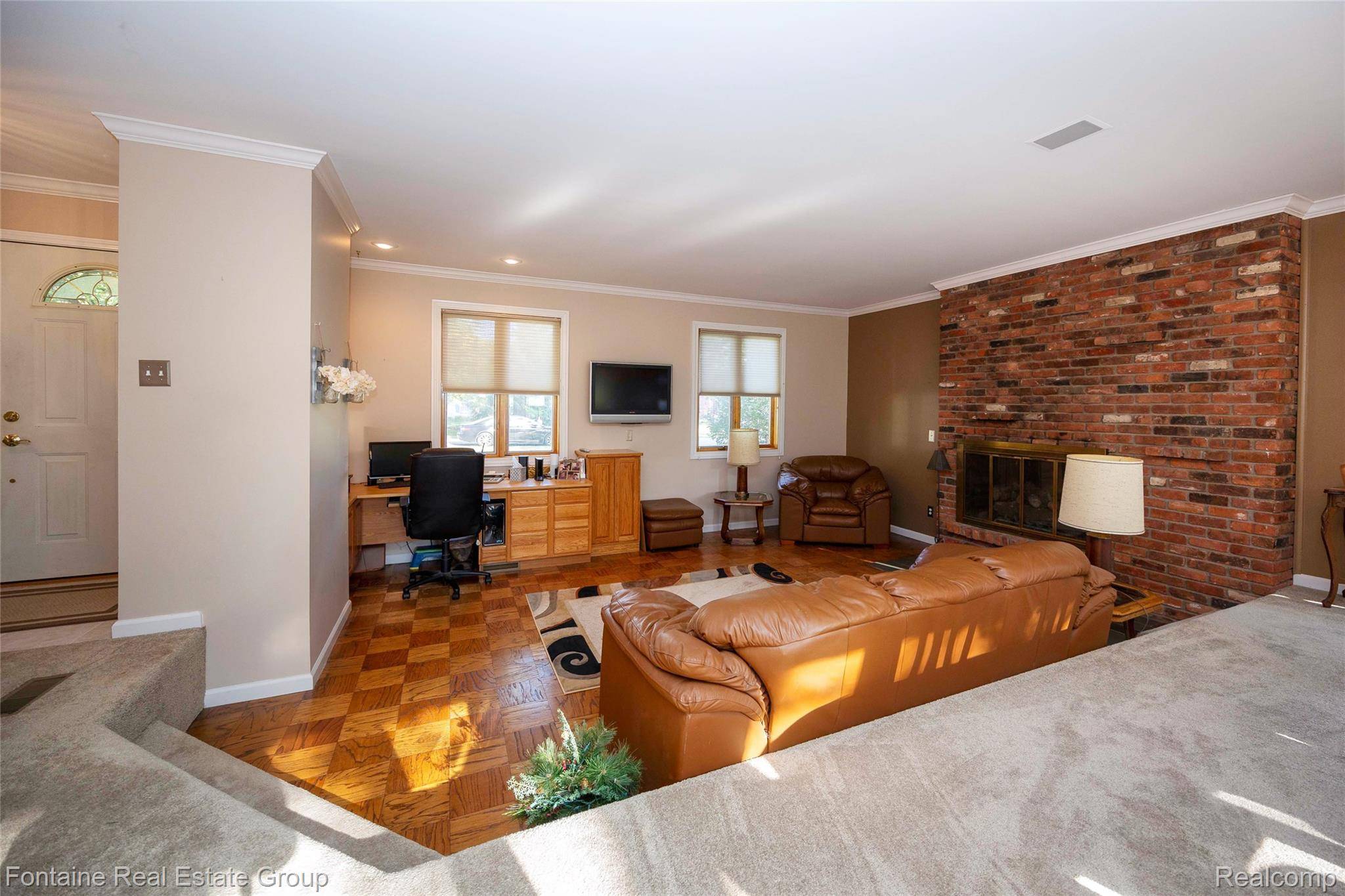 Farmington Hills, MI 48335,22231 Cass ST