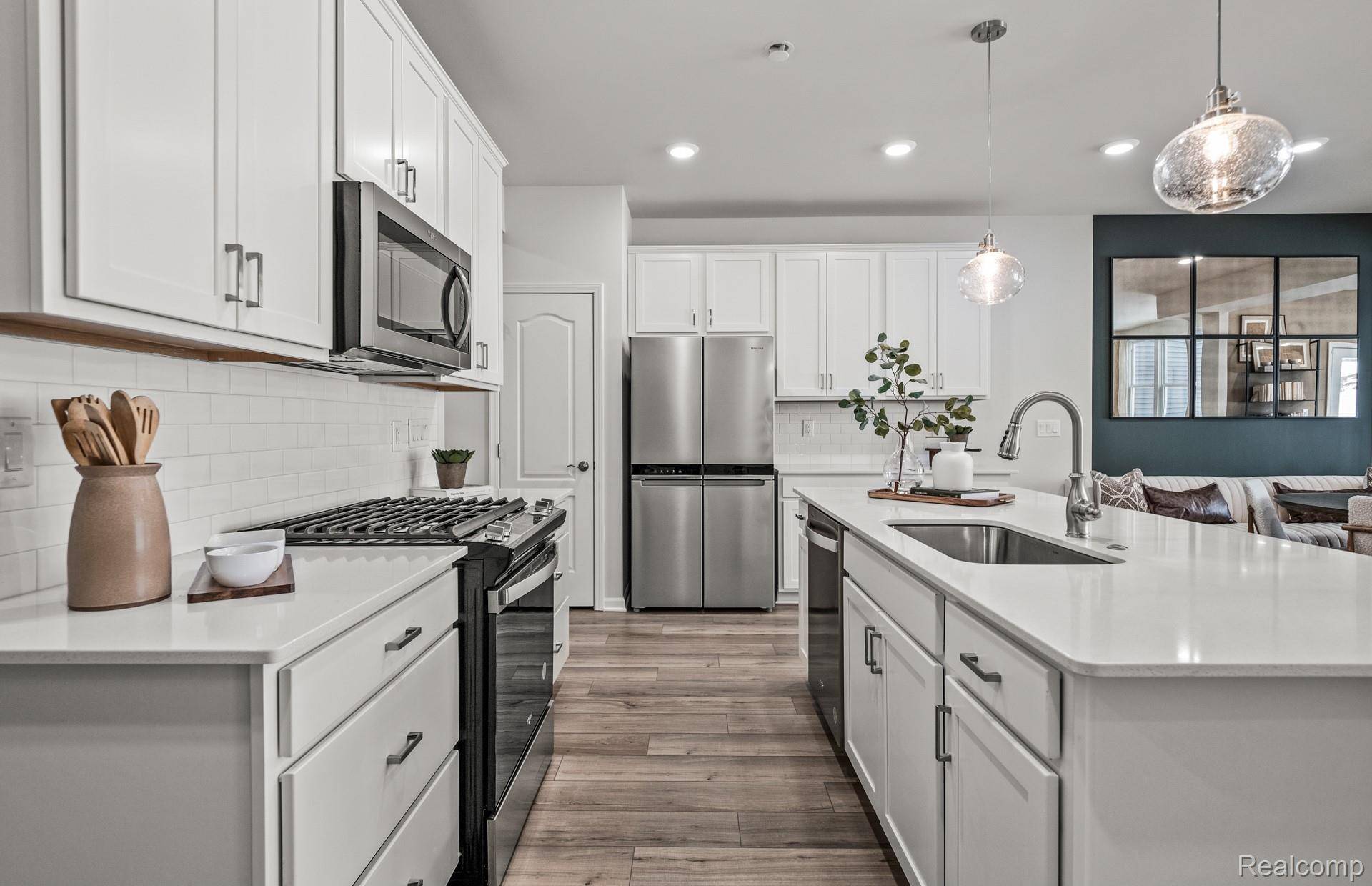 Milford, MI 48381,1515 Superior DR