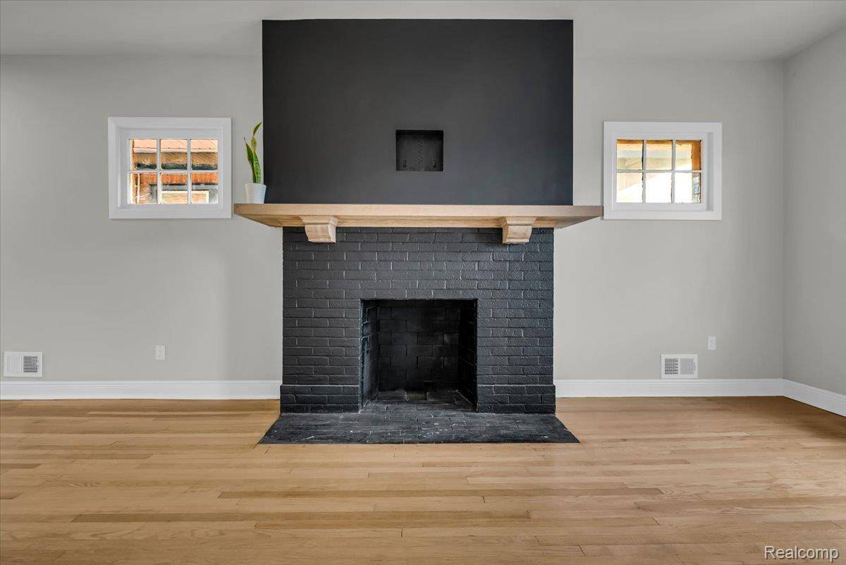 1502 Virginia Park ST, Detroit, MI 48206