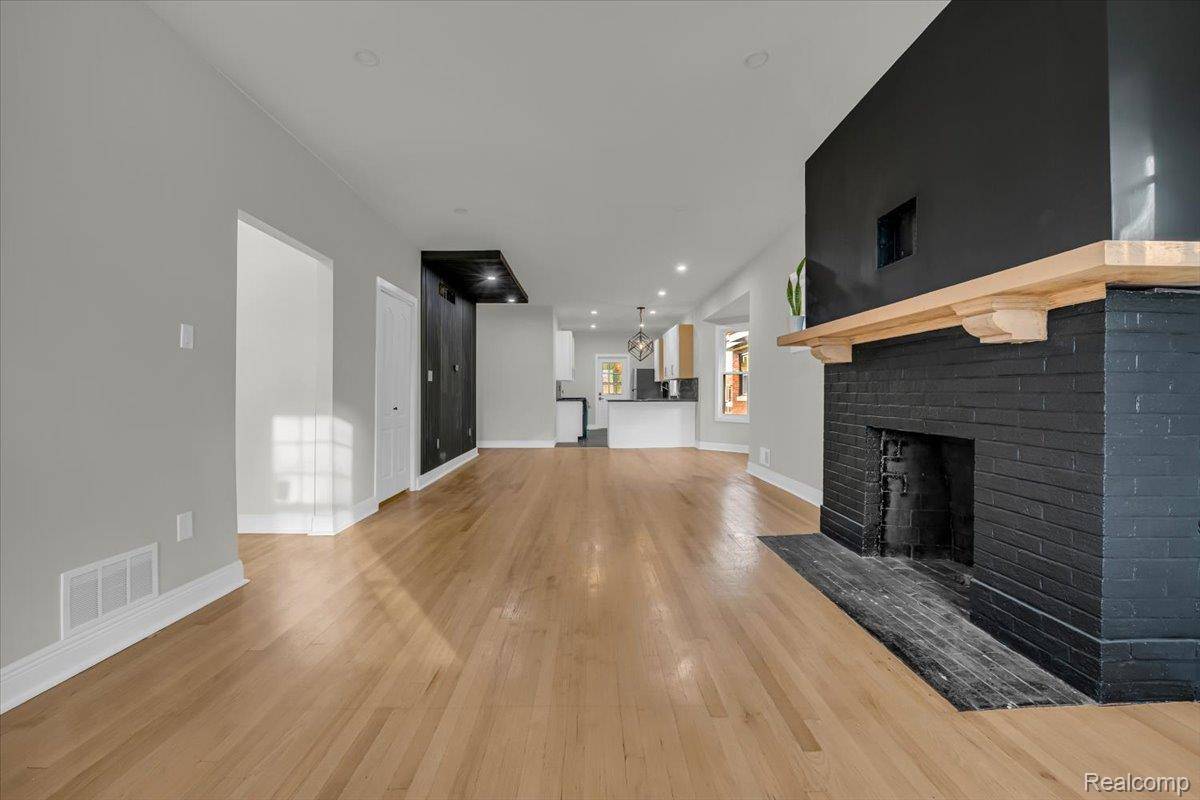 1502 Virginia Park ST, Detroit, MI 48206