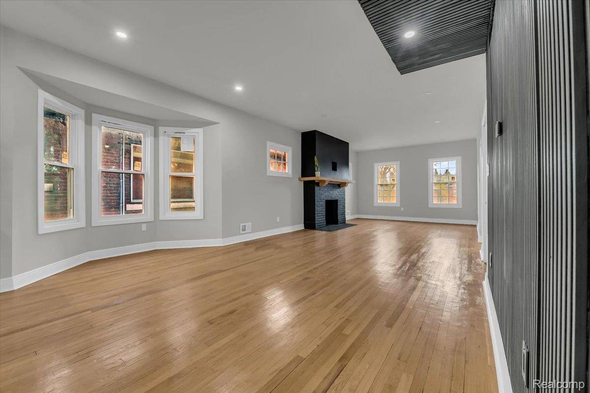 1502 Virginia Park ST, Detroit, MI 48206