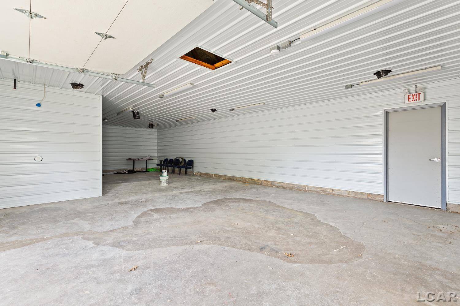 Adrian, MI 49221,1105 E Beecher ST