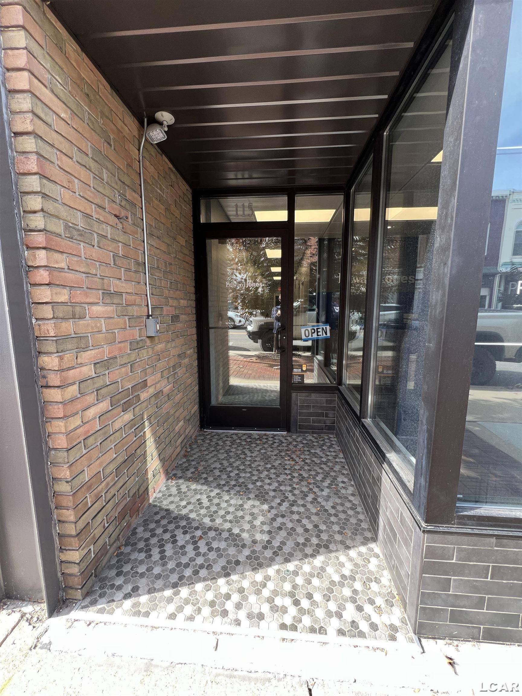 Adrian, MI 49221,115 N Main ST