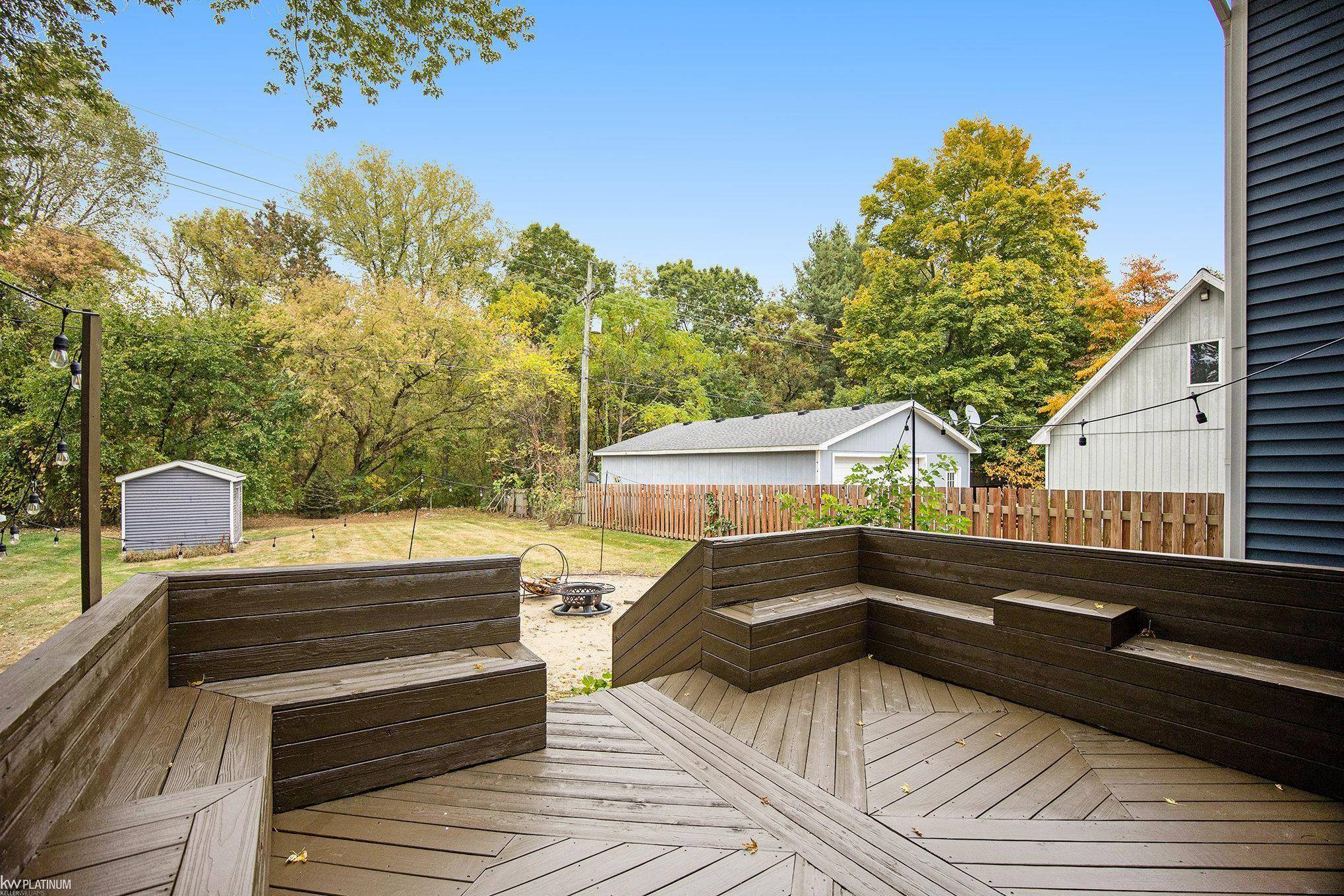 Fort Gratiot, MI 48059,4162 Pine Grove AVE