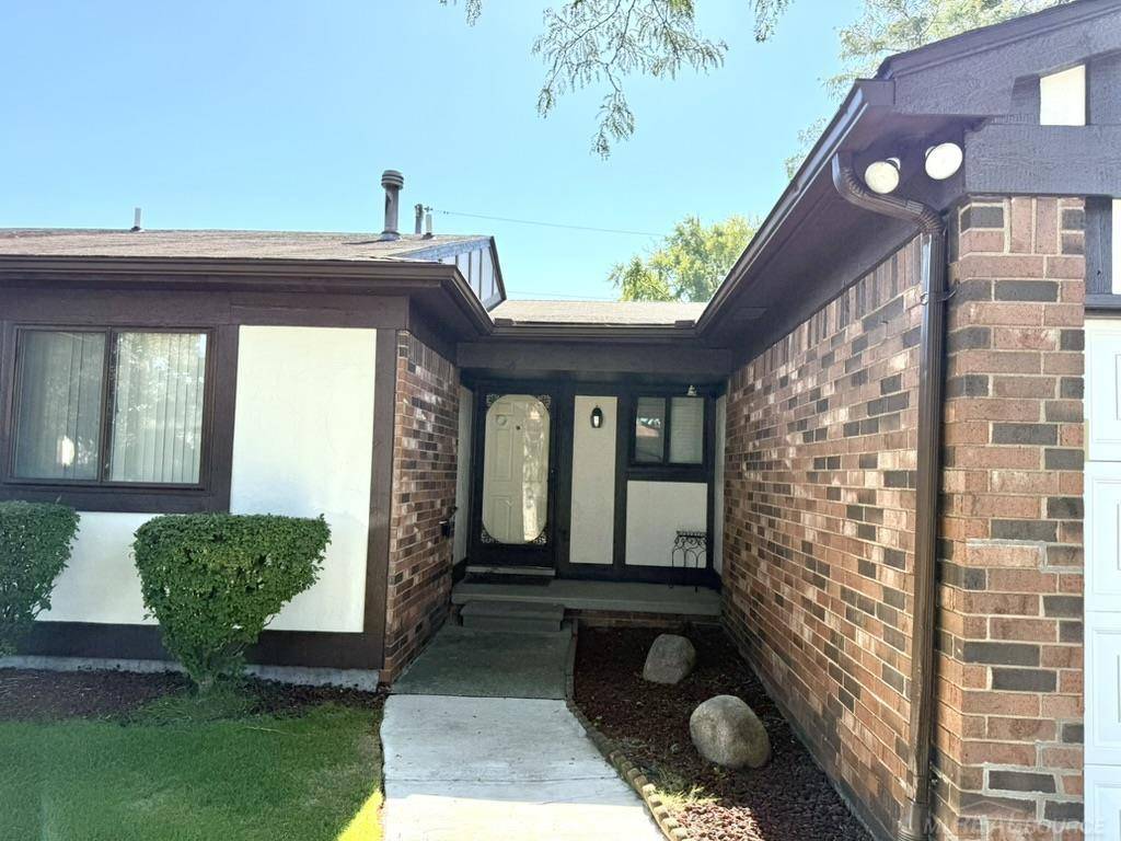 Warren, MI 48088,13510 Angela DR