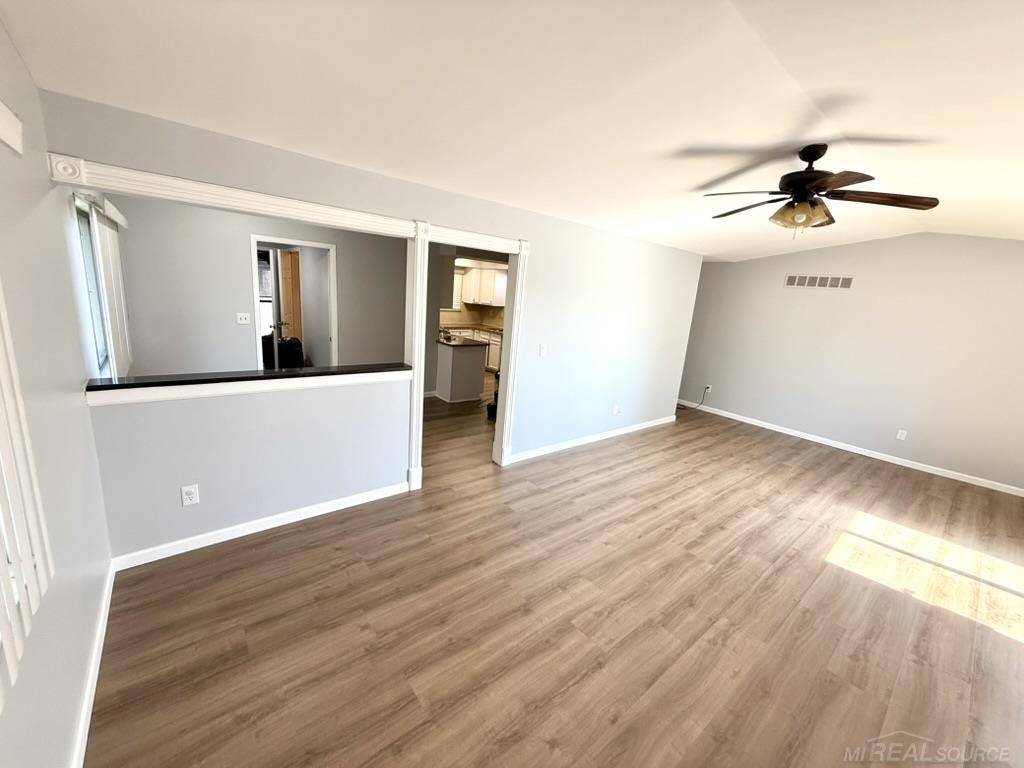 Warren, MI 48088,13510 Angela DR