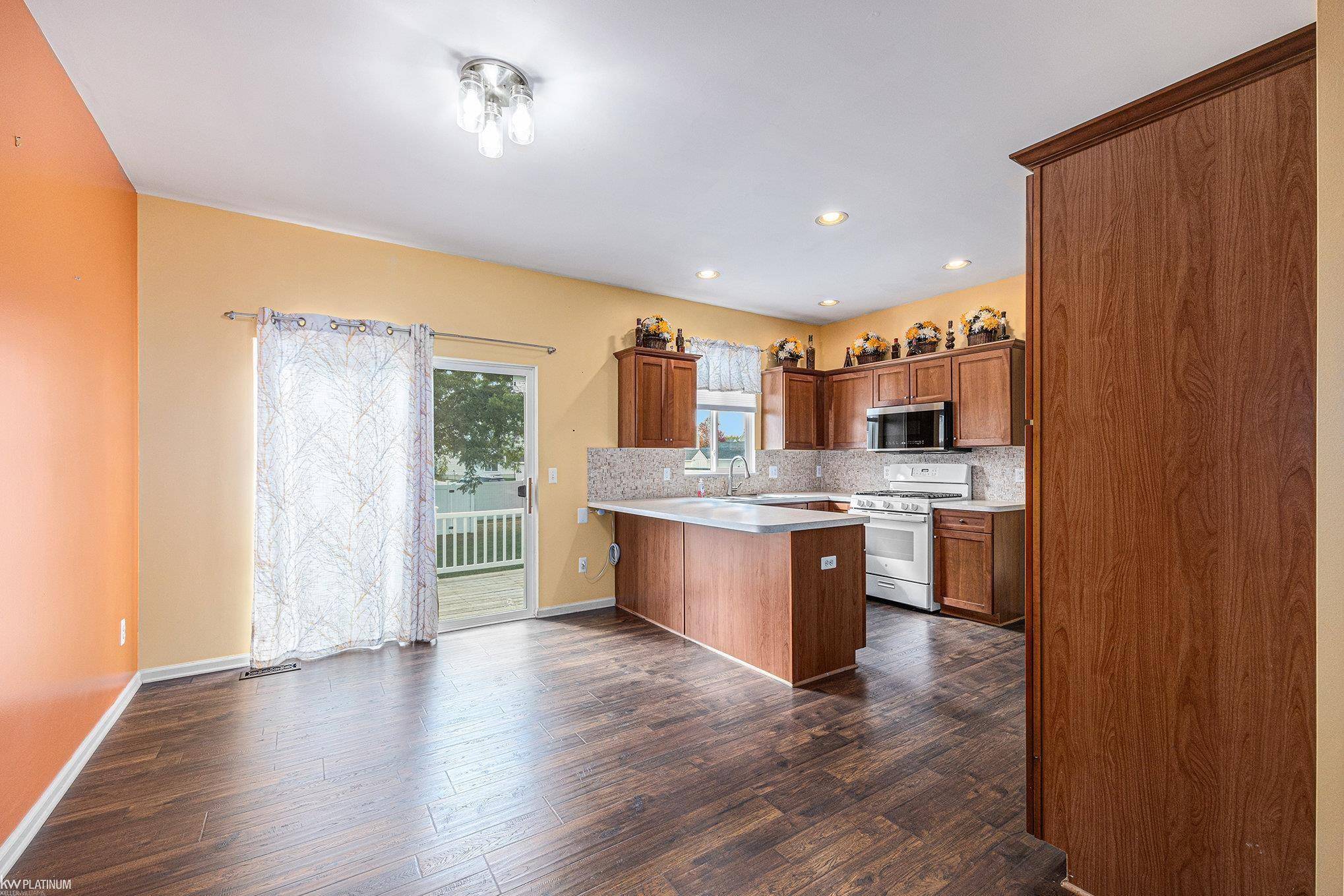 New Haven, MI 48048,32120 Adams ST