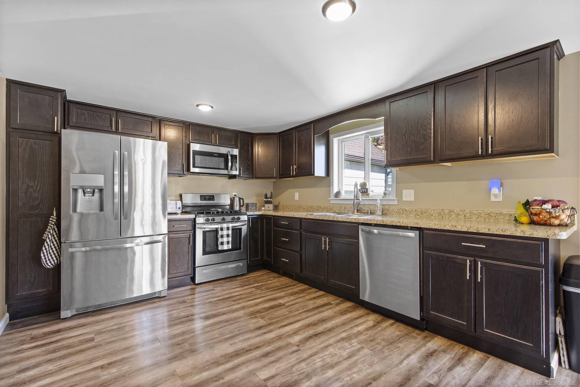 Port Huron, MI 48060,1713 Jenks ST