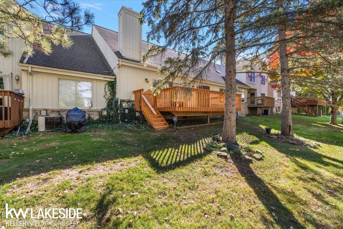 Farmington Hills, MI 48335,24543 Martel DR