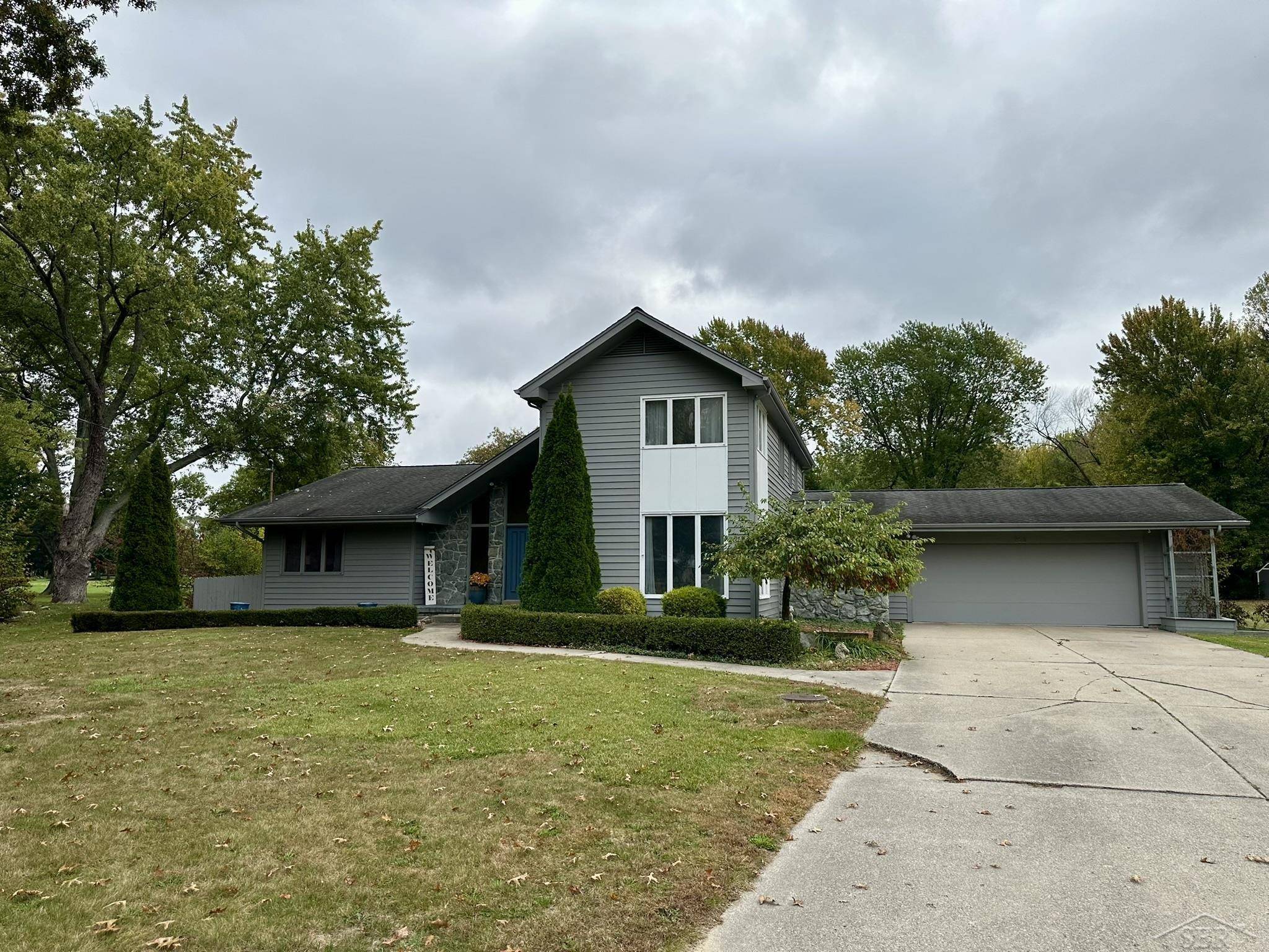 Saginaw, MI 48638,859 Foxboro RD