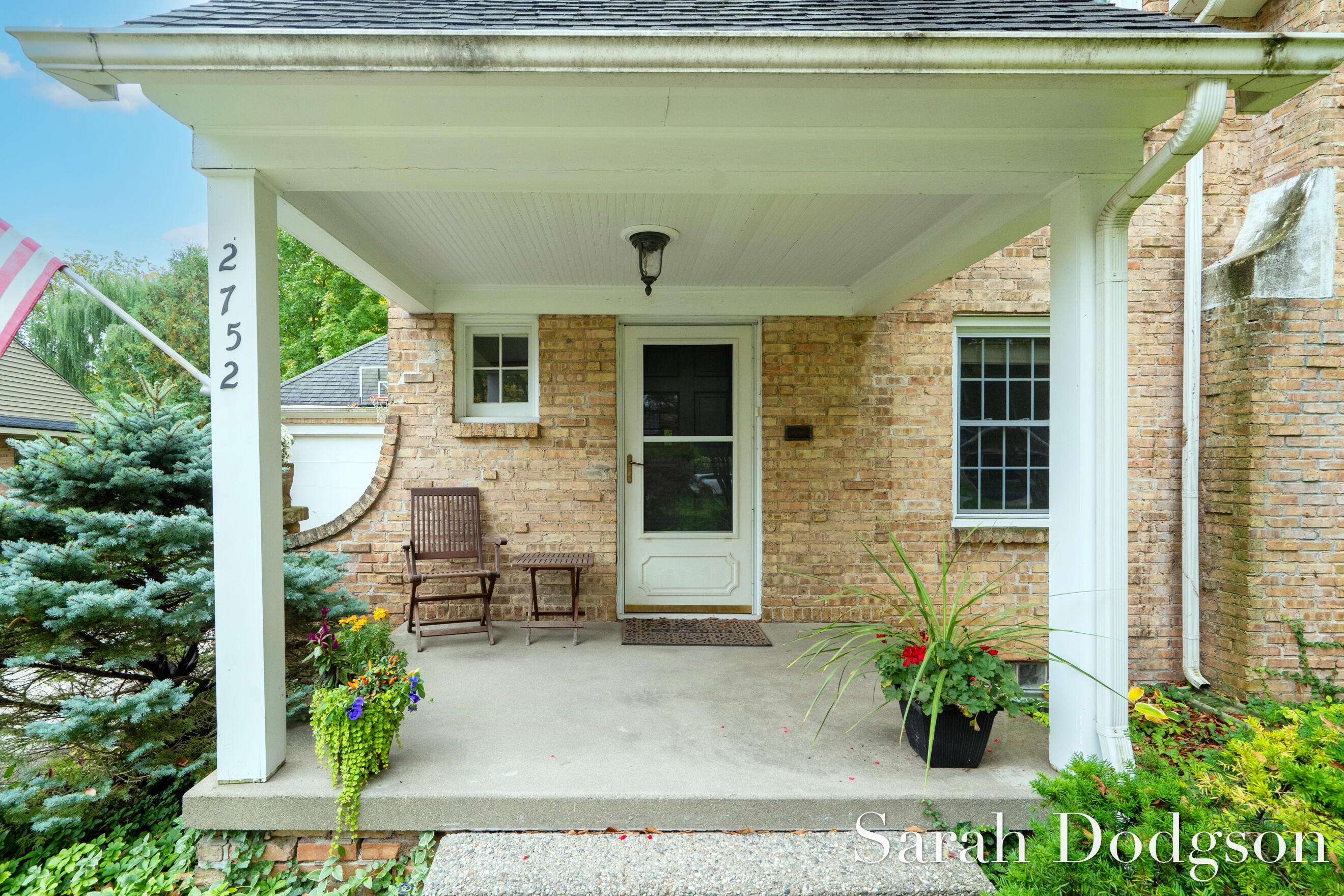 East Grand Rapids, MI 49506,2752 Maplewood DR SE