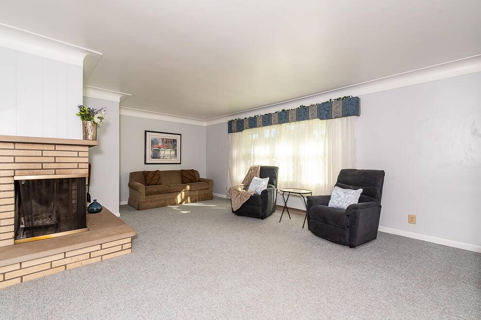 Lawton, MI 49065,63862 32nd ST