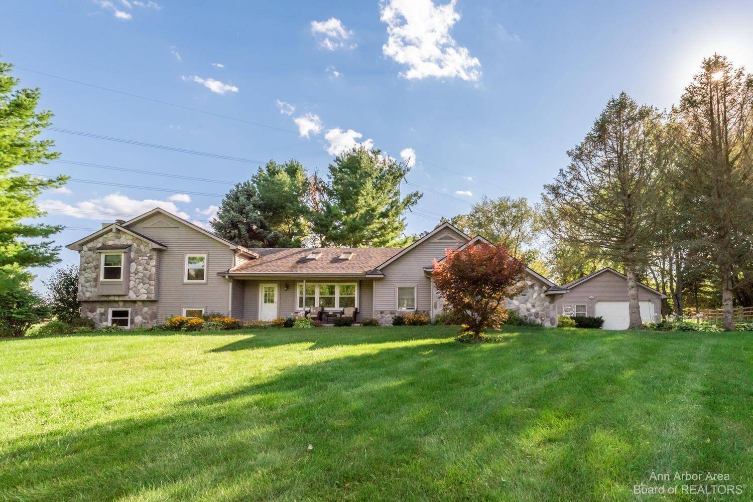 Dexter, MI 48130,4311 Dexter Pinckney RD