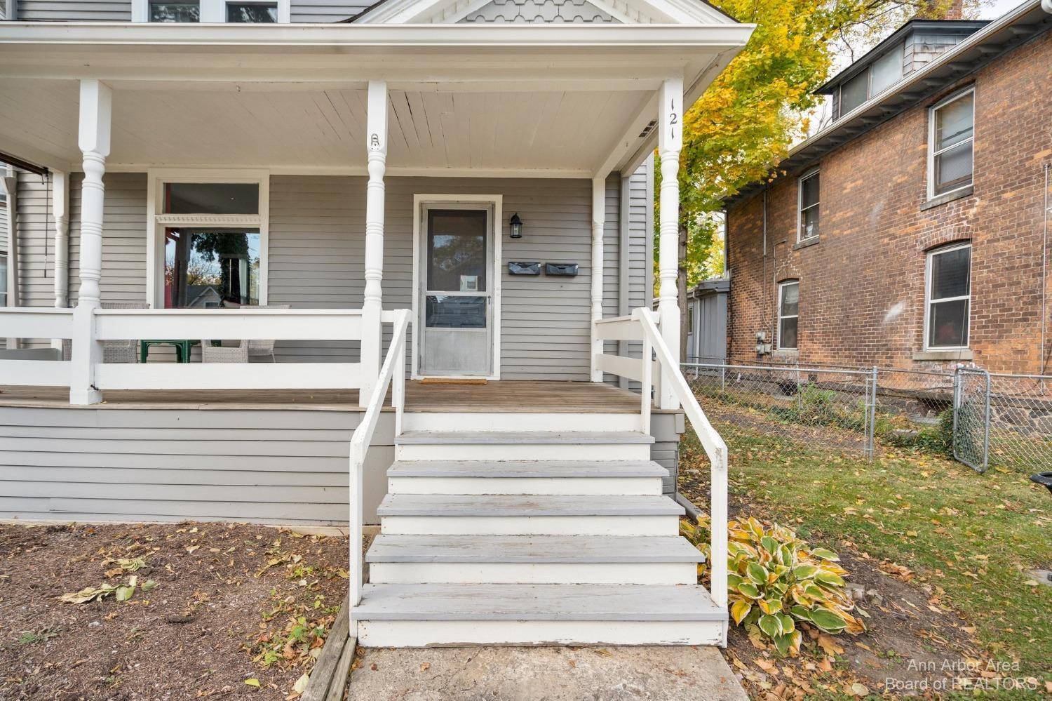 Ypsilanti, MI 48197,121 College PL