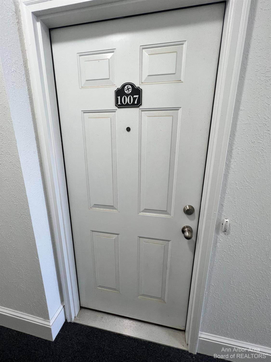 Ann Arbor, MI 48103,1007 E Summerfield Glen CIR